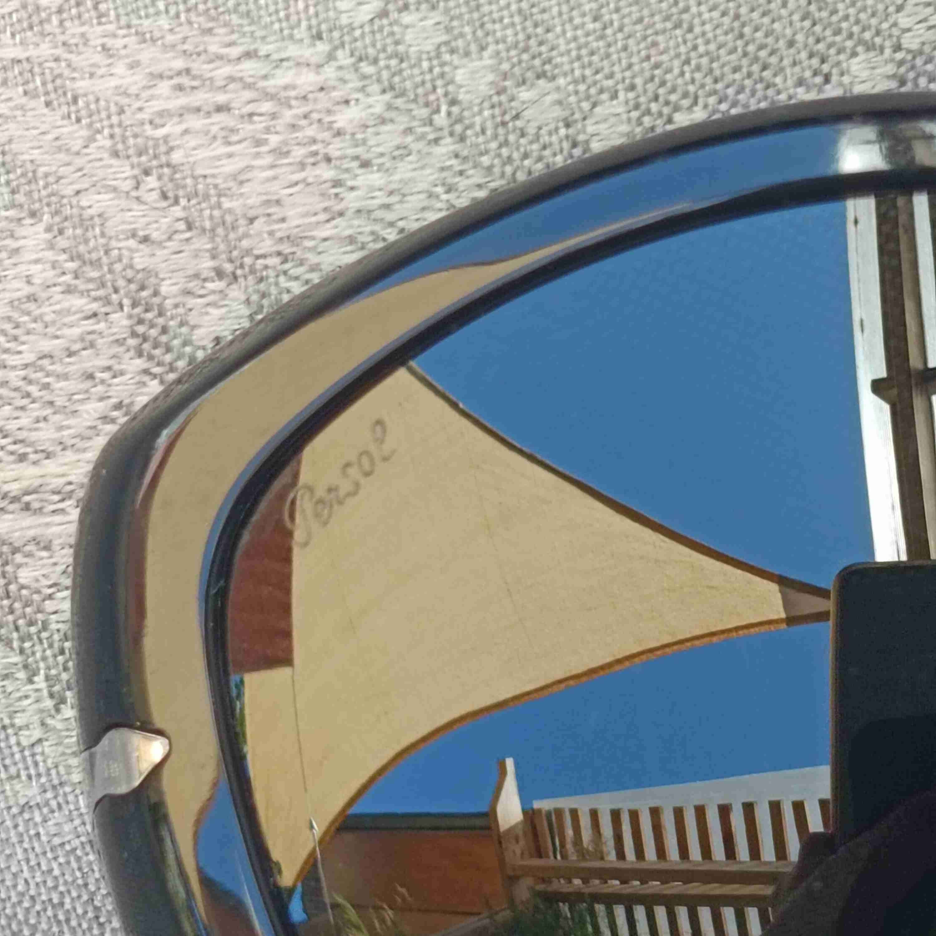 Lentes de sol negros, marca Persol - miniatura 3