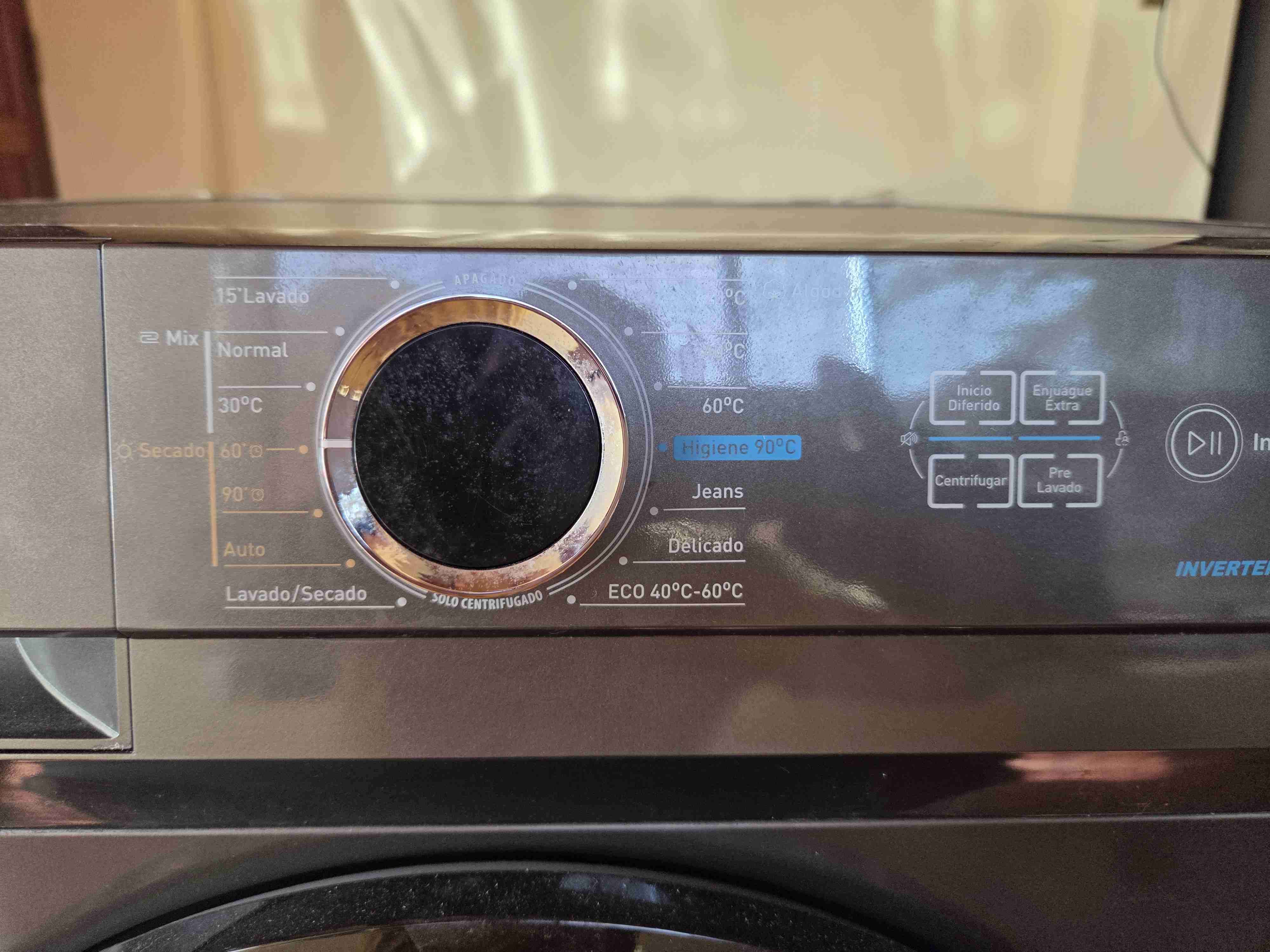 Lavadora secadora Midea negra - miniatura 3