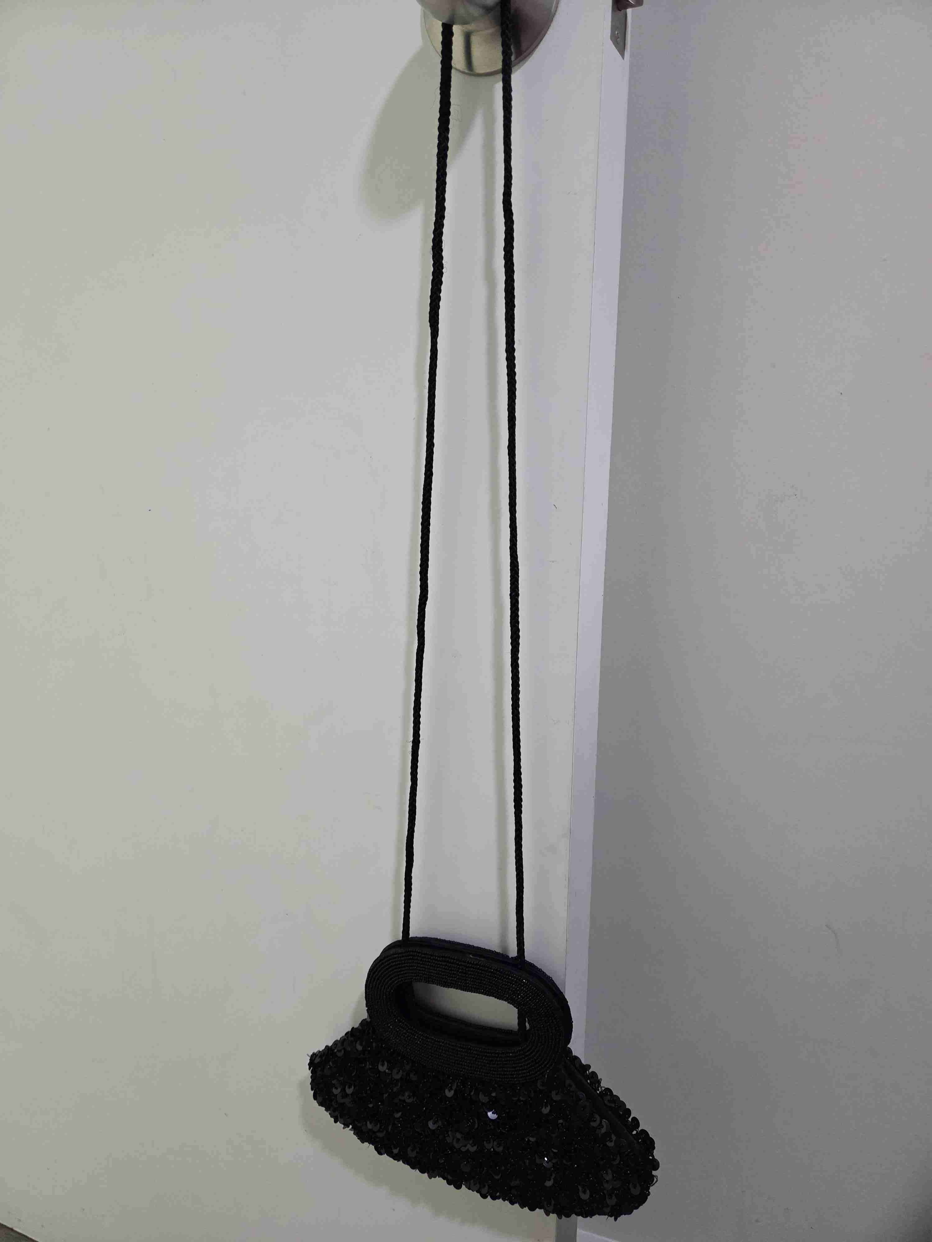 Cartera negra con lentejuelas - miniatura 3