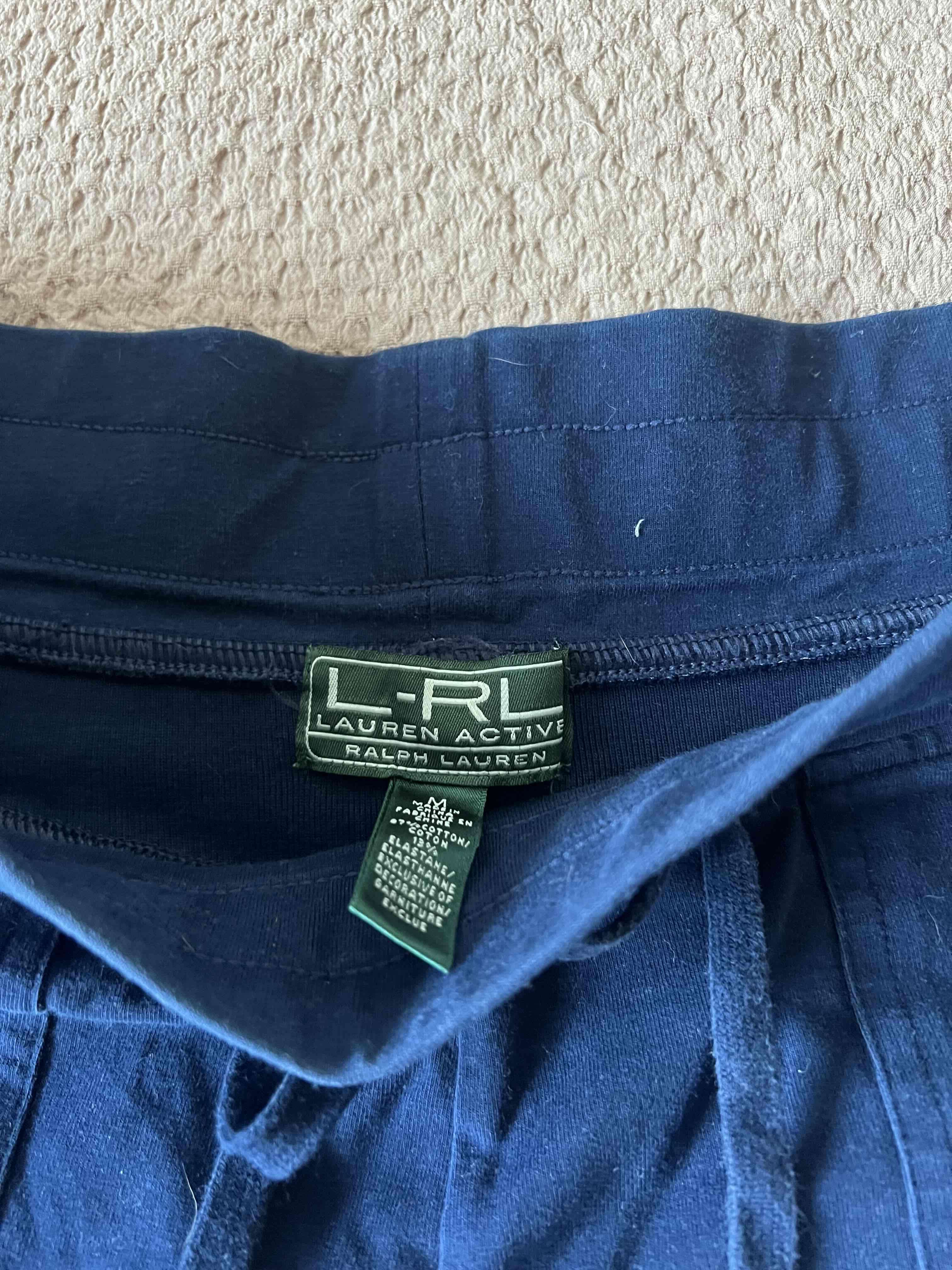 Shorts deportivos azul marino - miniatura 2