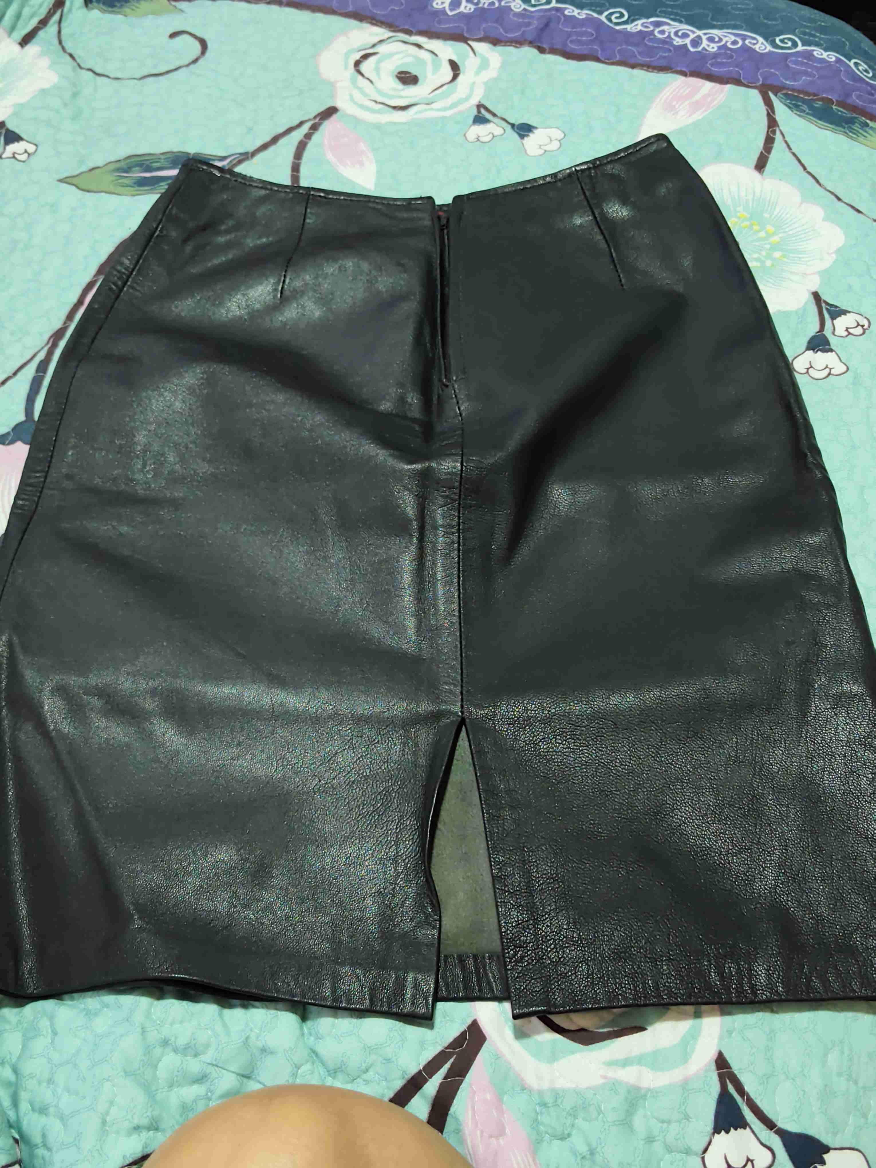 Falda negra 100% cuero 38 a 40