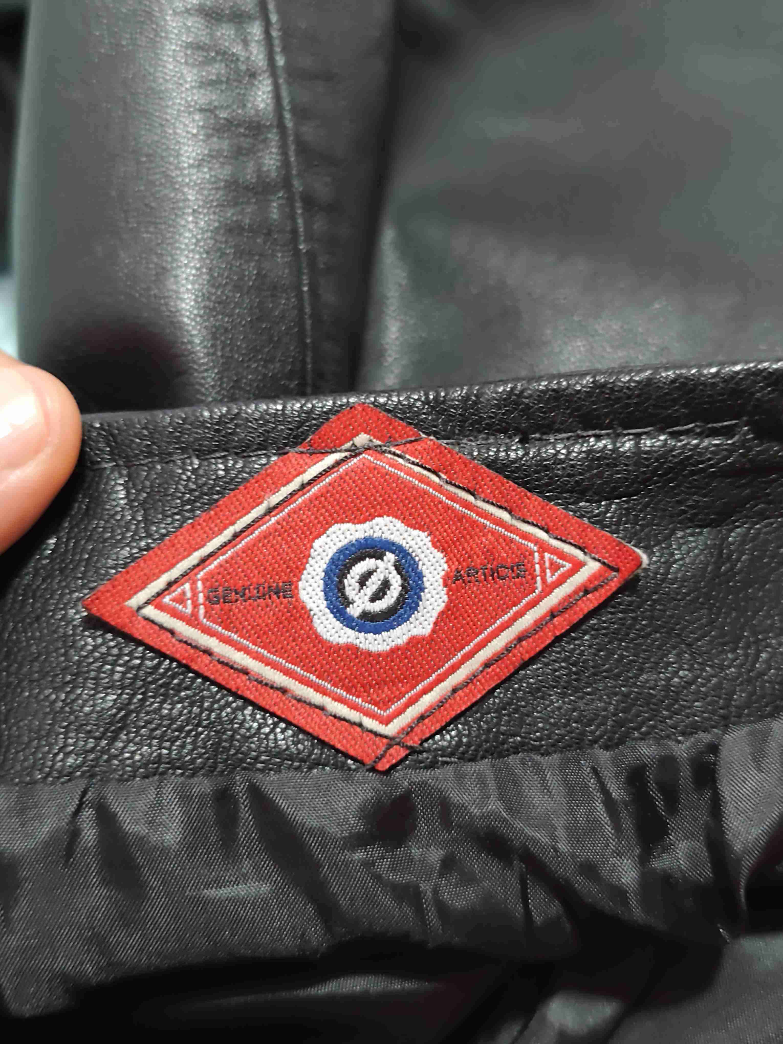 Falda negra 100% cuero 38 a 40 - miniatura 4