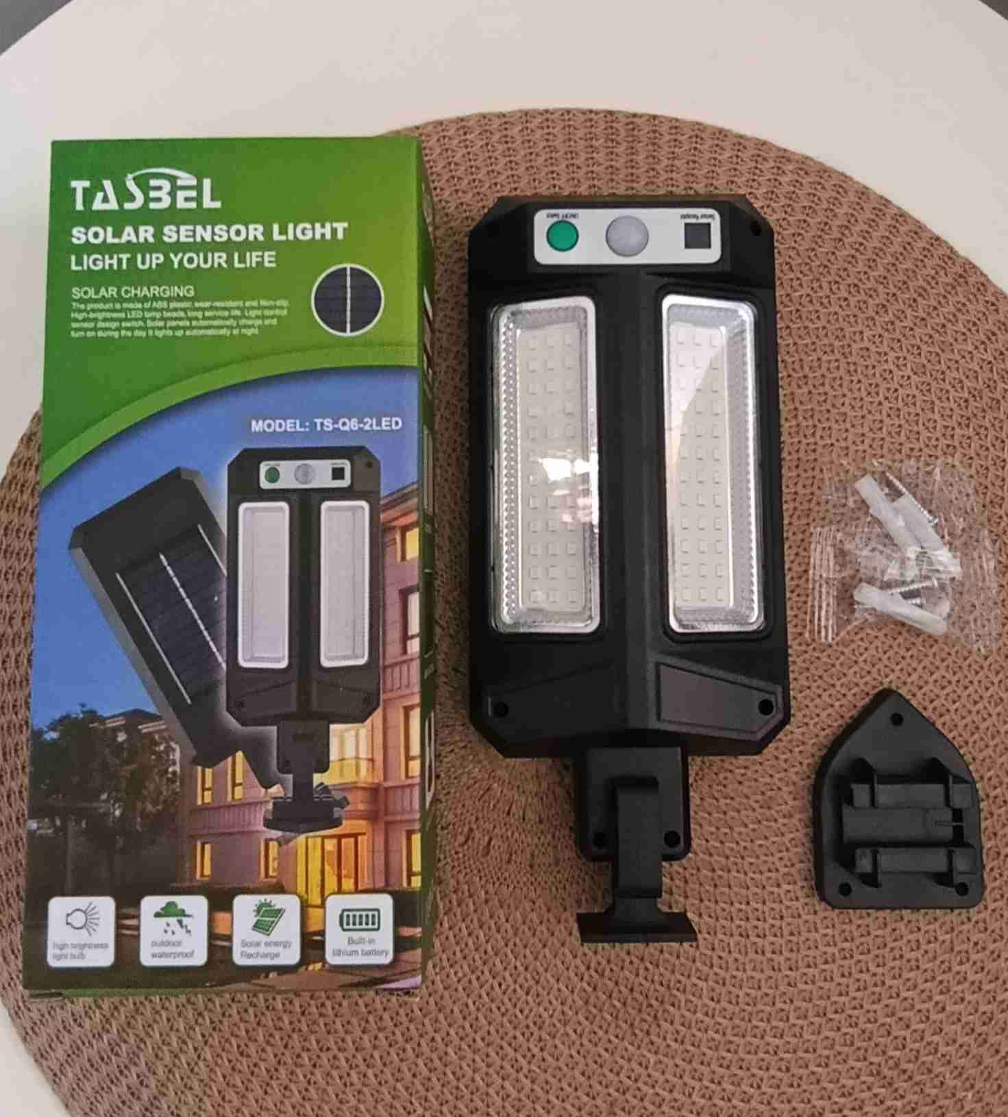 Luz solar con sensor Tasbel
