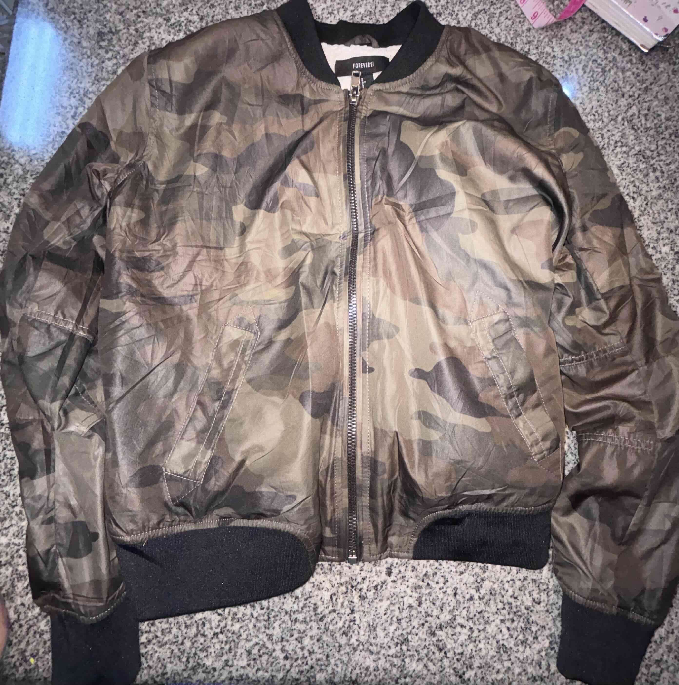 Chaqueta bomber camuflaje S - miniatura 2