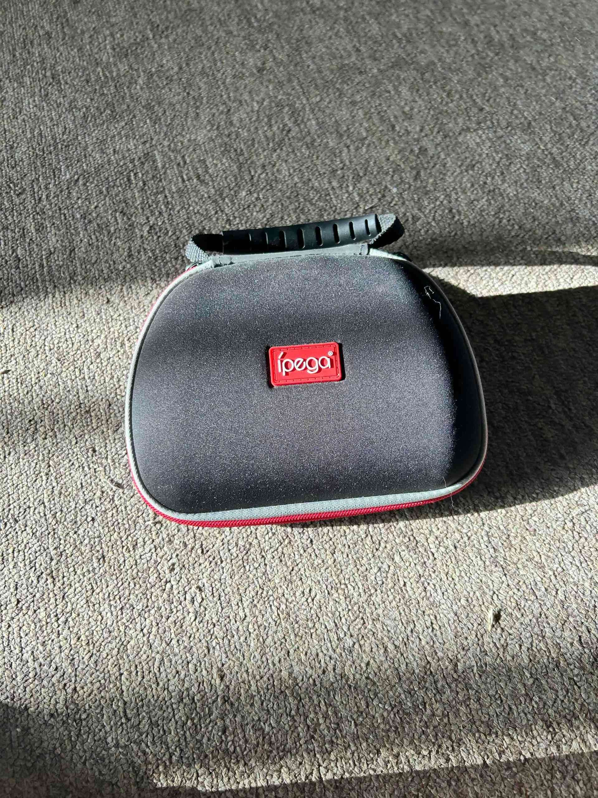 Play 5 de un mes de uso necisito  dinero - miniatura 4