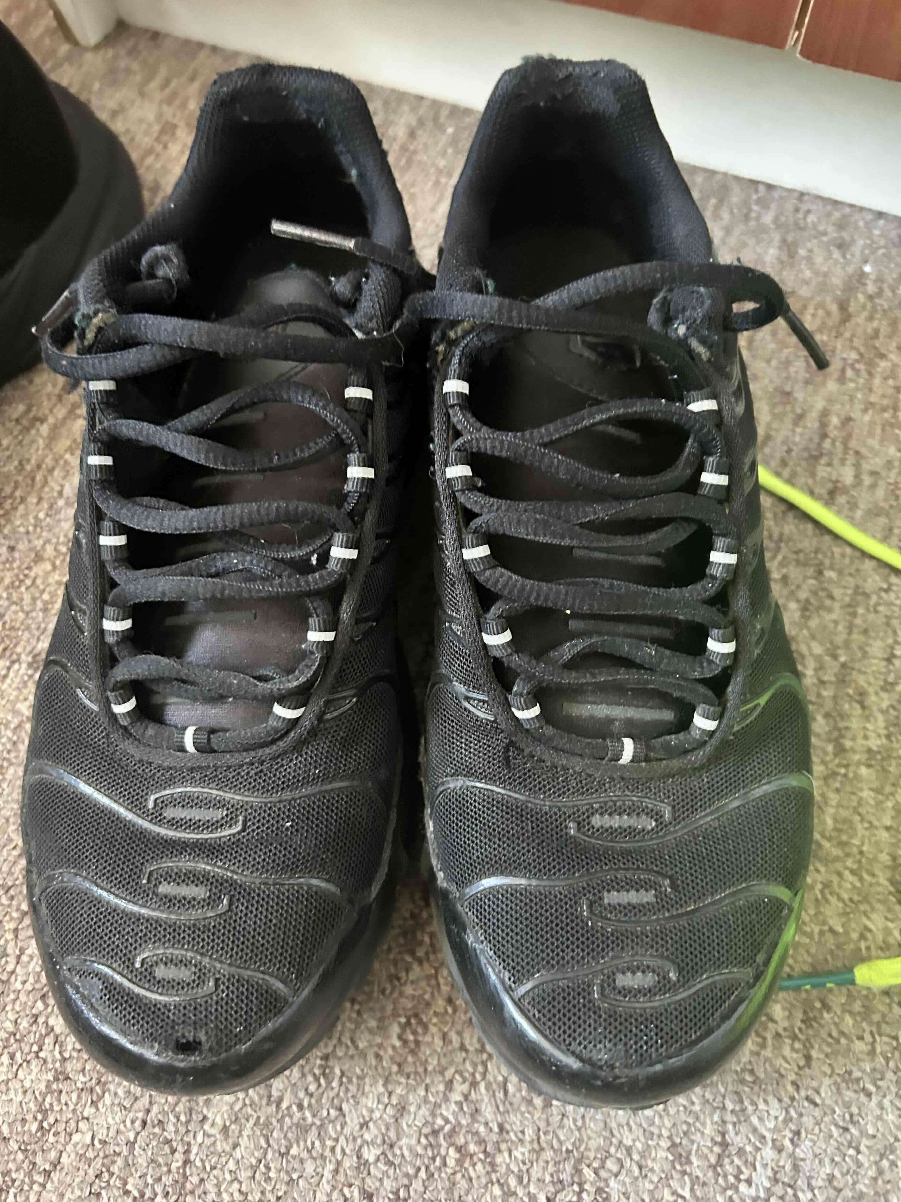 Tengo todos estos objetos los zapatos 20 cada uno - miniatura 5