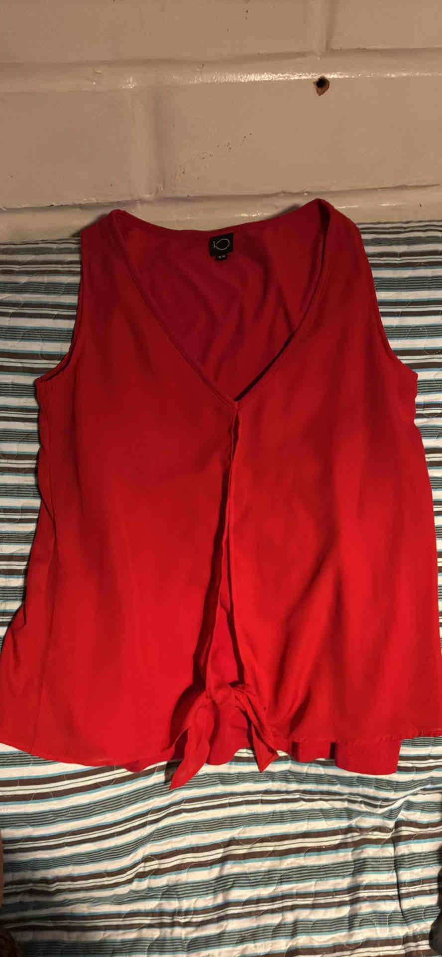 Blusa ió roja sin mangas