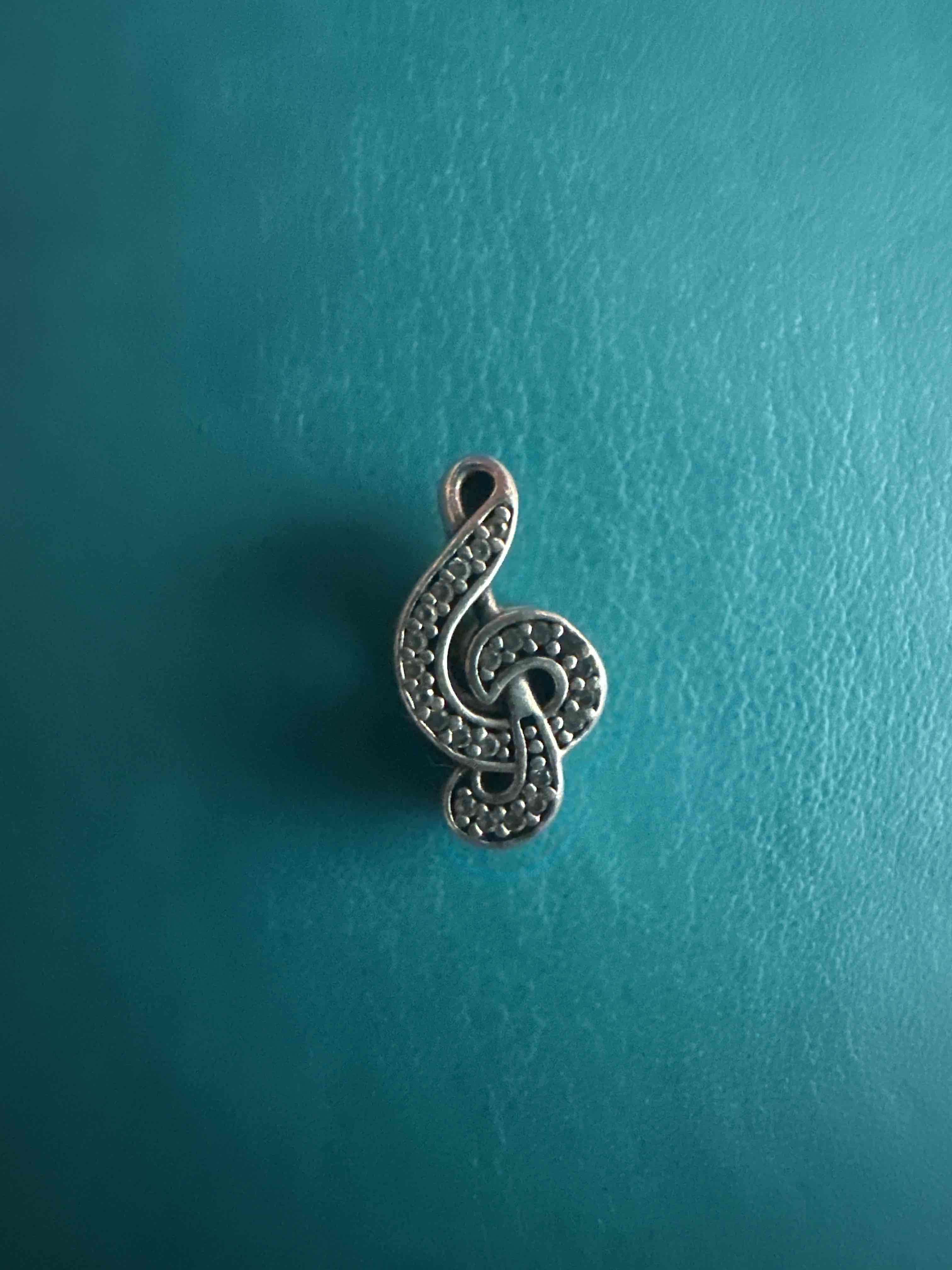 Charm Pandora Colgante símbolo musical en plata - miniatura 2