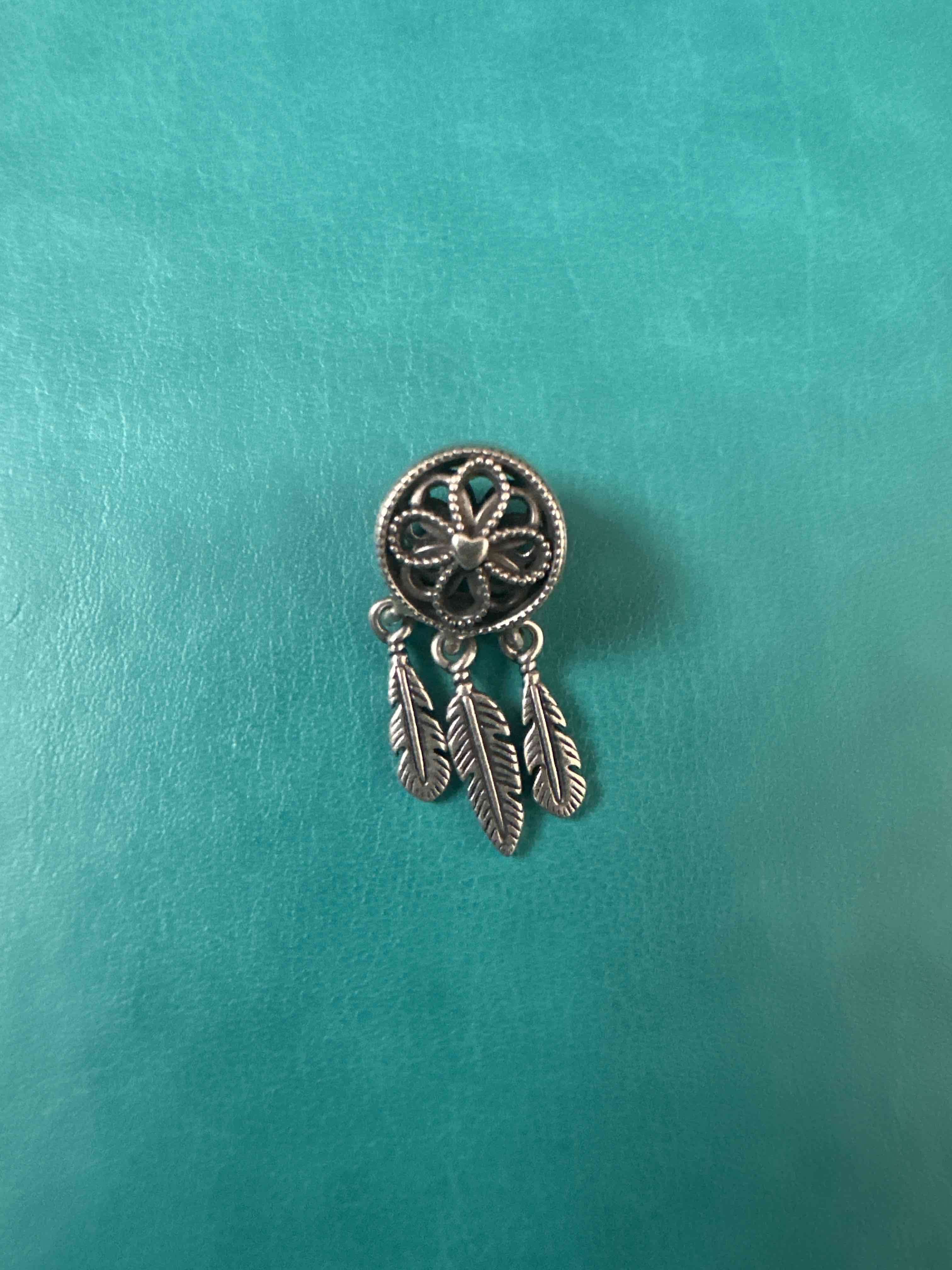 Charm Pulsera Pandora  en forma de atrapa sueños