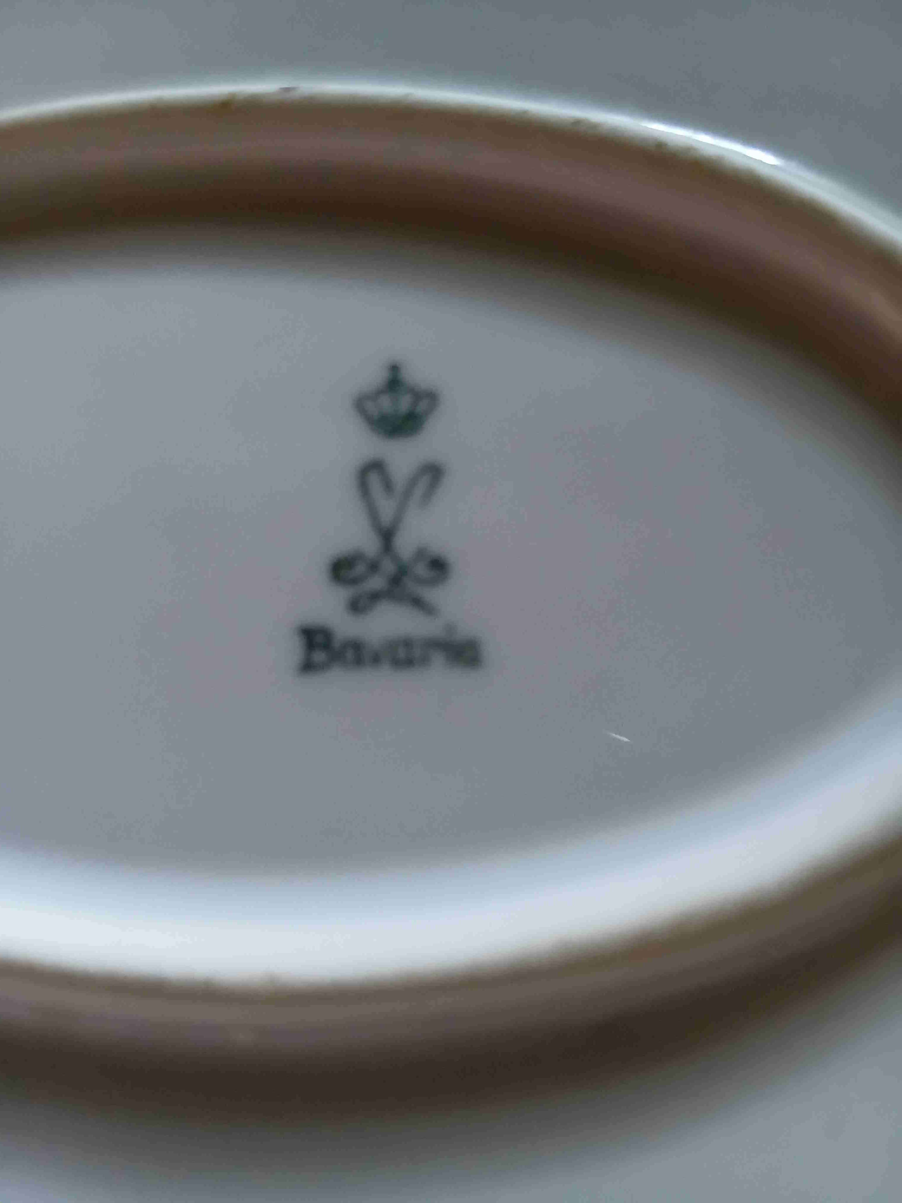 Fuente Bavaria grande,ovalada con flores - miniatura 2