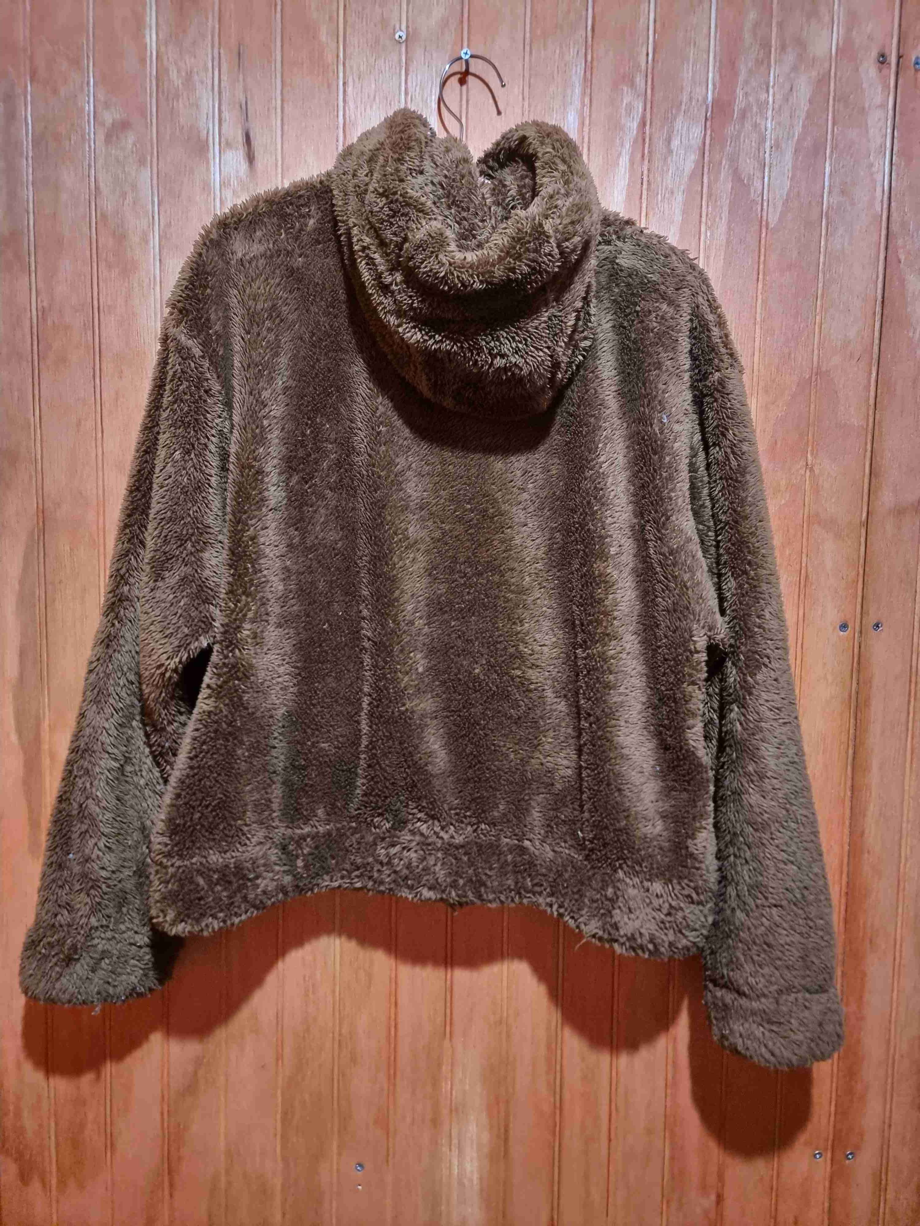 Chaqueta polar marrón con capucha - miniatura 2