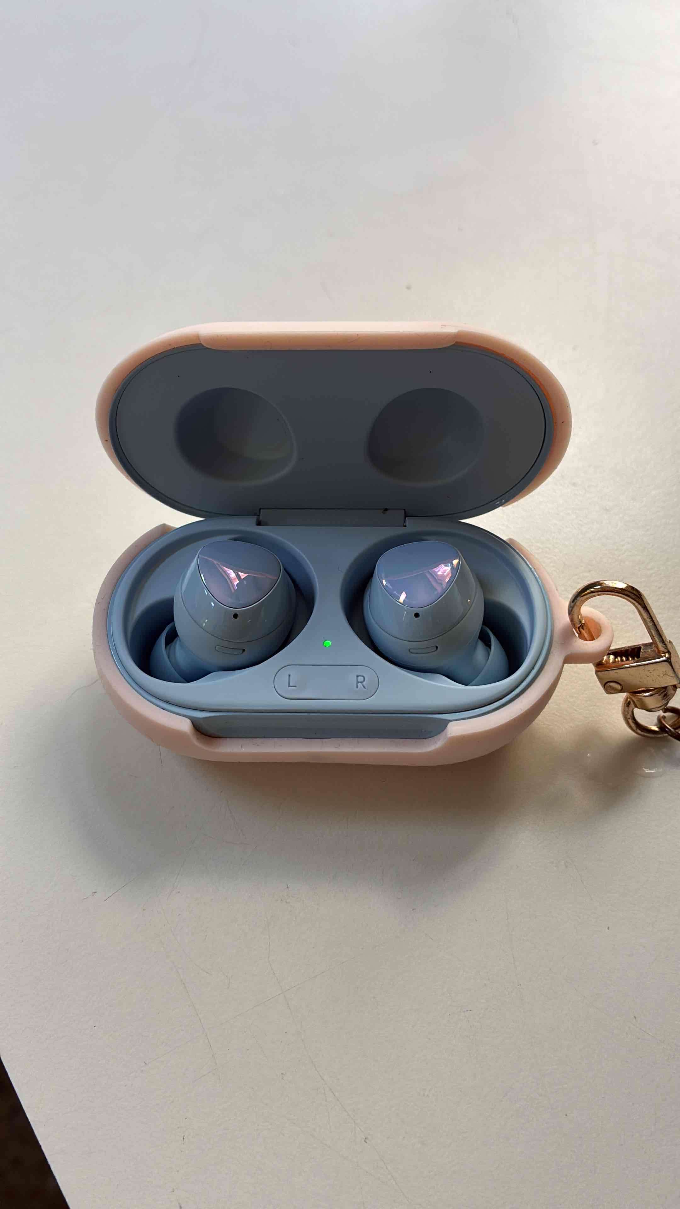 Smartwatch rosado con bisel brillante y audifonos - miniatura 5
