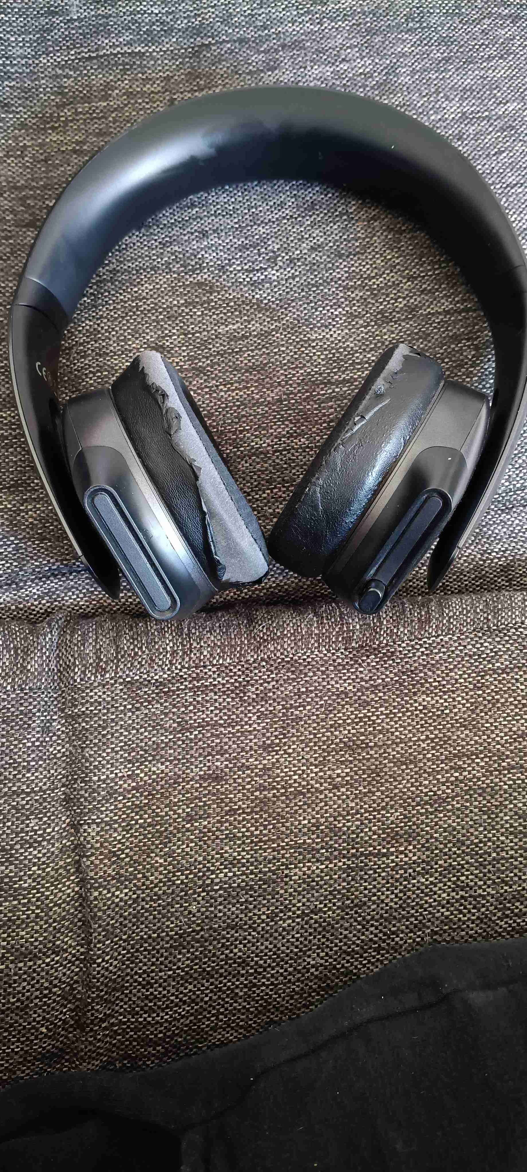 Audífonos gaming negros Alienware - miniatura 3