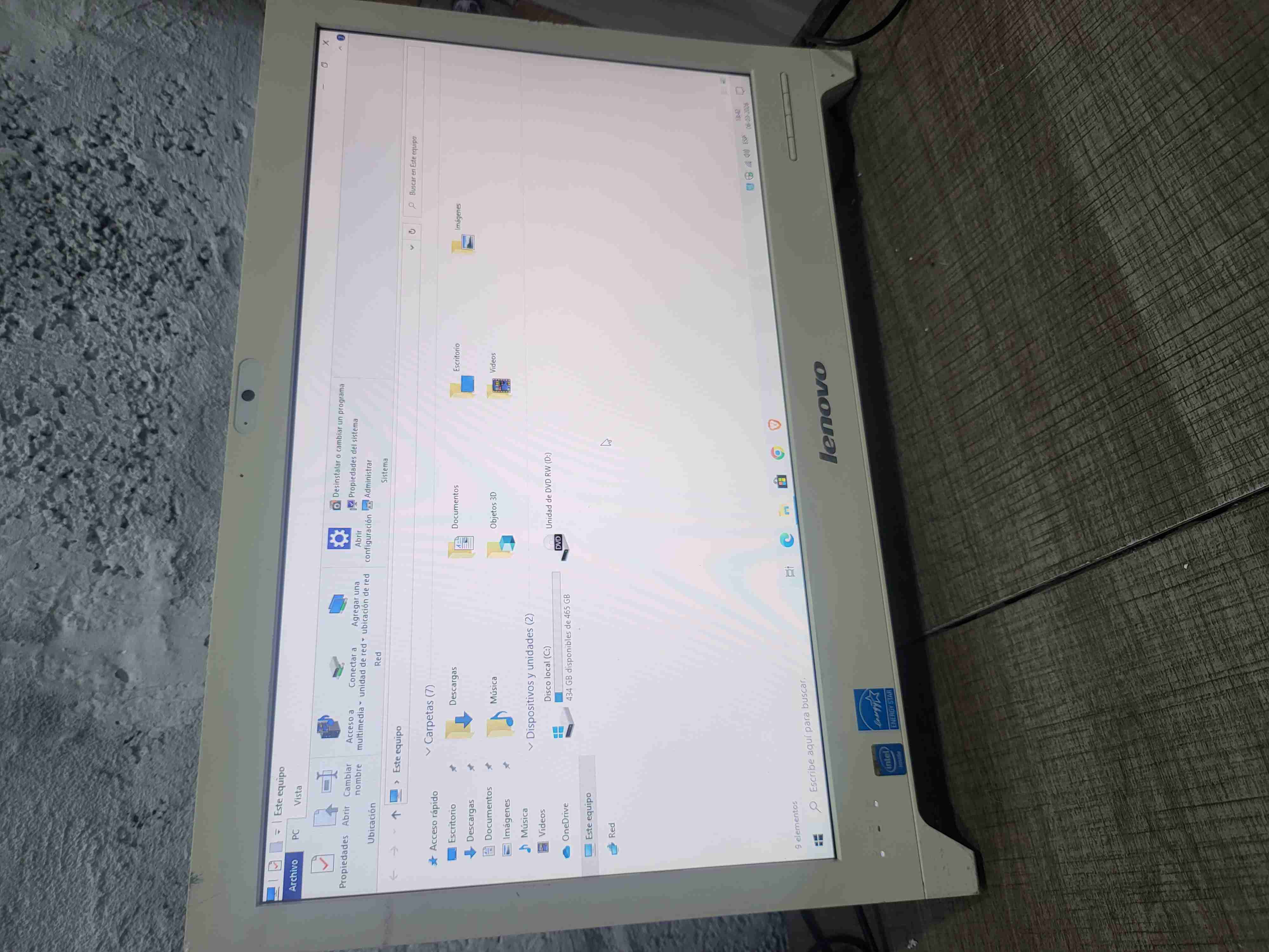 Computador Lenovo todo-en-uno - miniatura 3