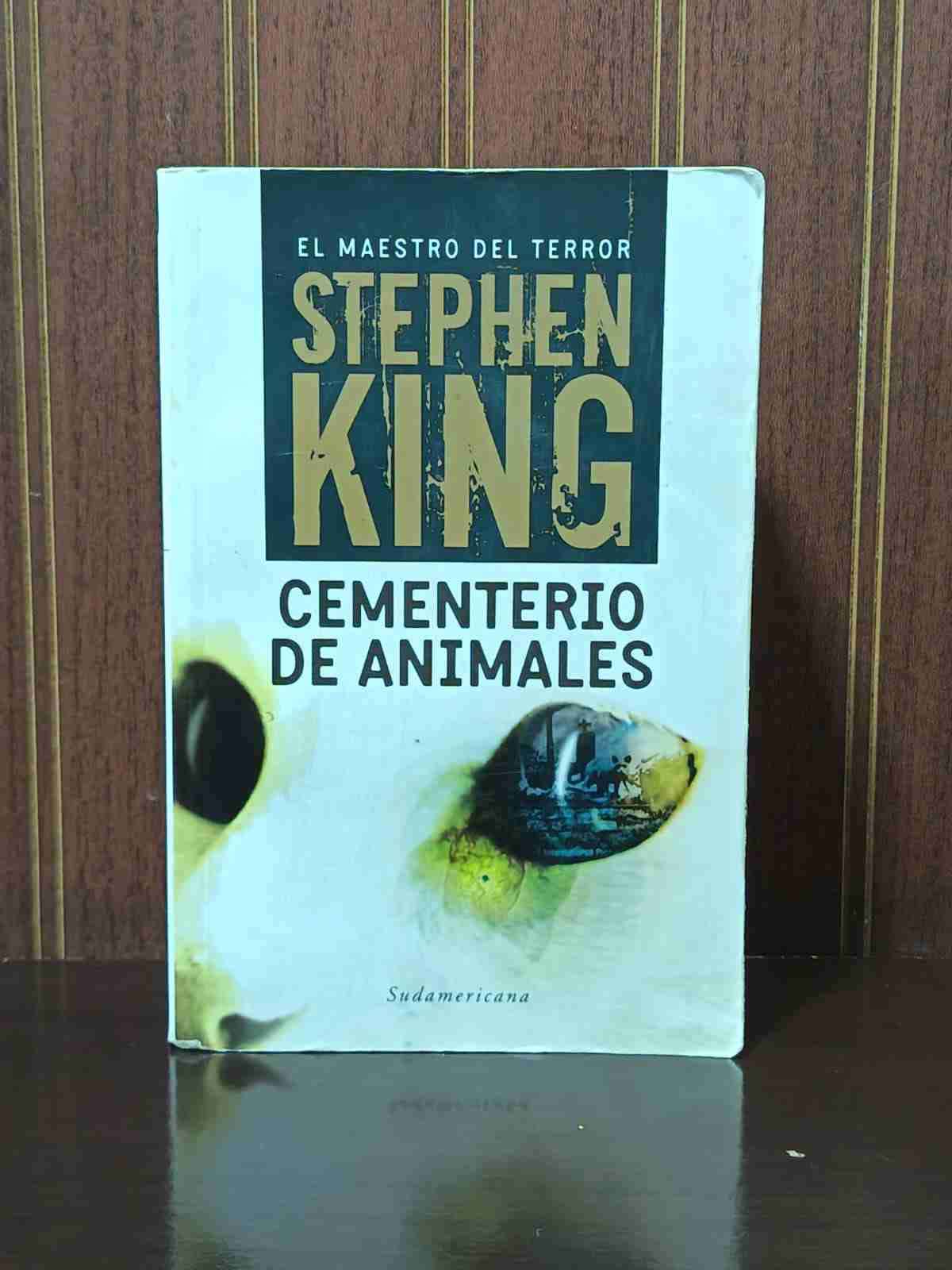 Libro Cementerio de Animales