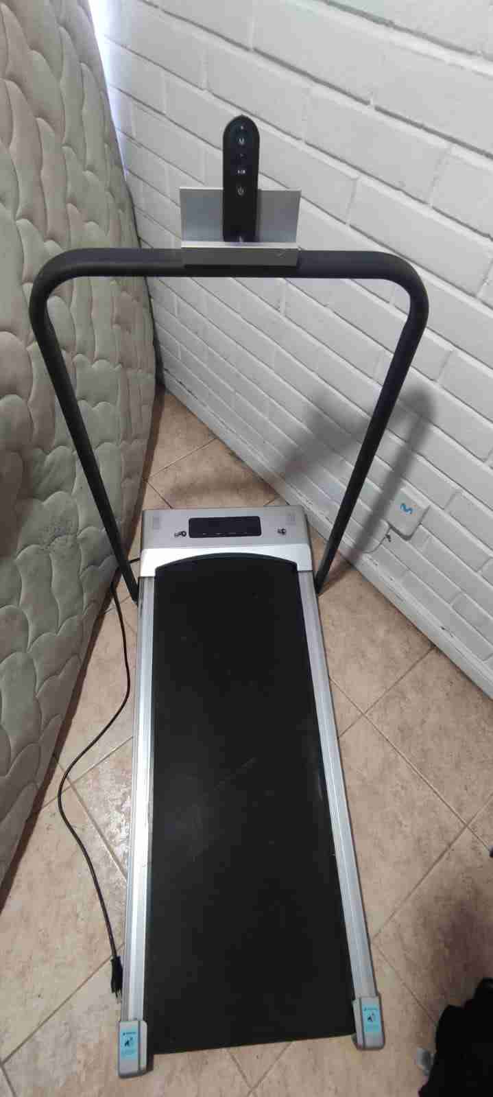 Caminadora eléctrica compacta - miniatura 3