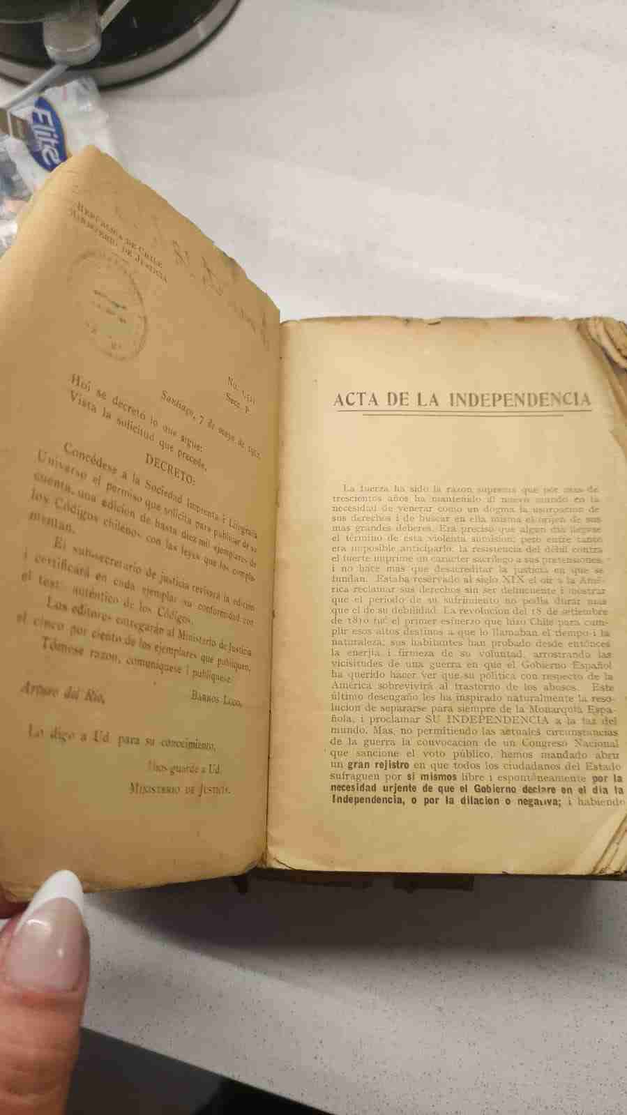 Constitución Política de Chile 1833 - miniatura 2