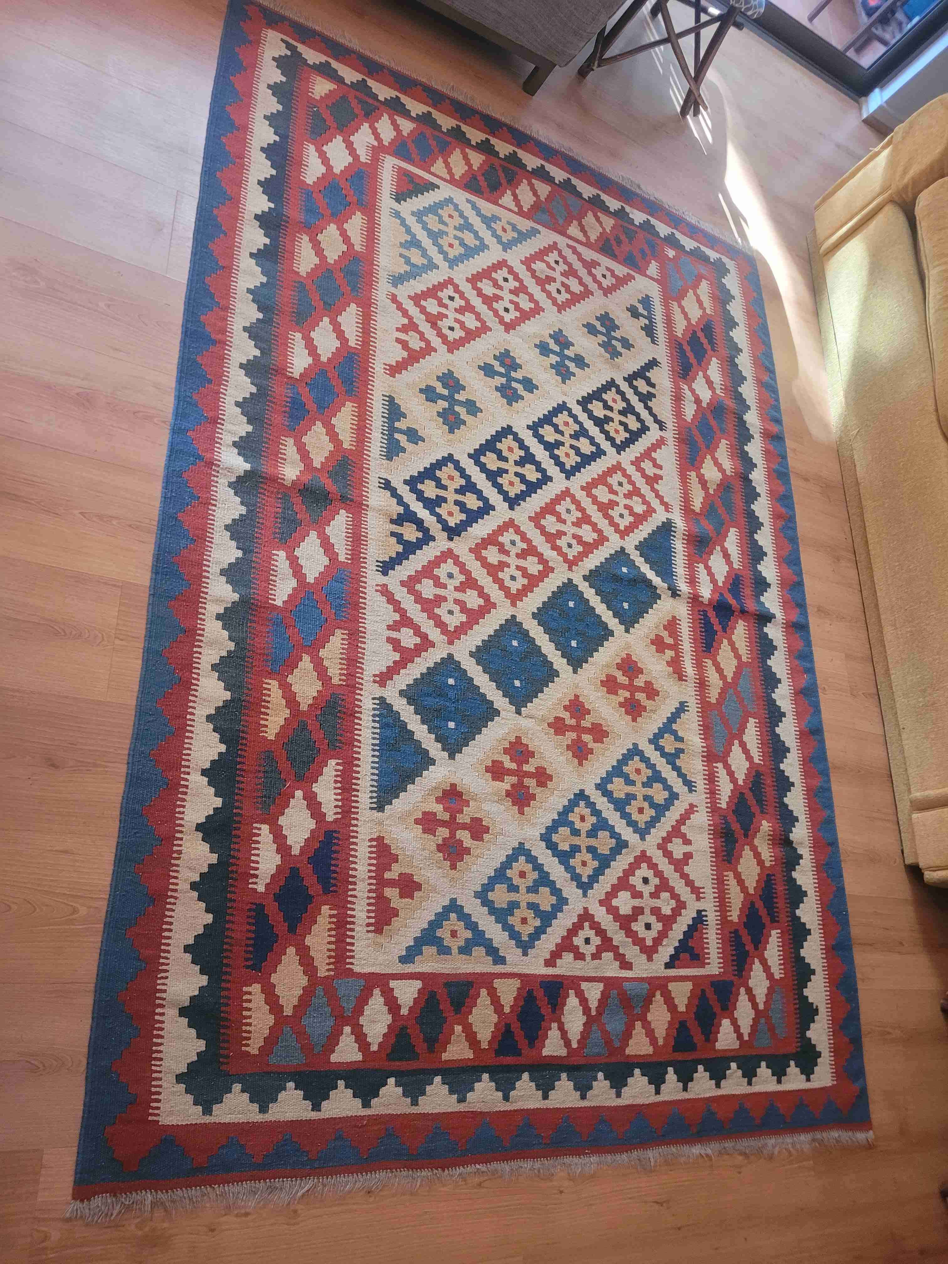 Alfombra de diseño geométrico