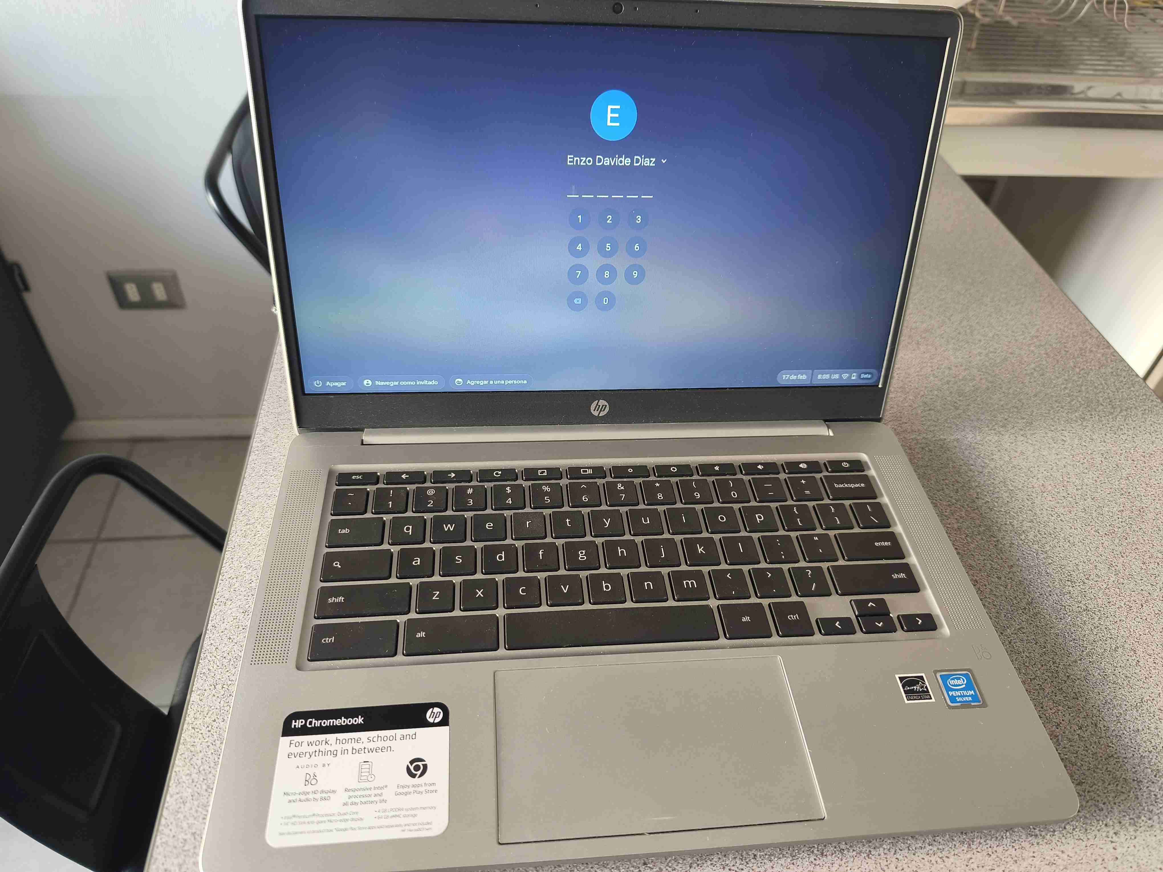 HP Chromebook plateado - miniatura 2