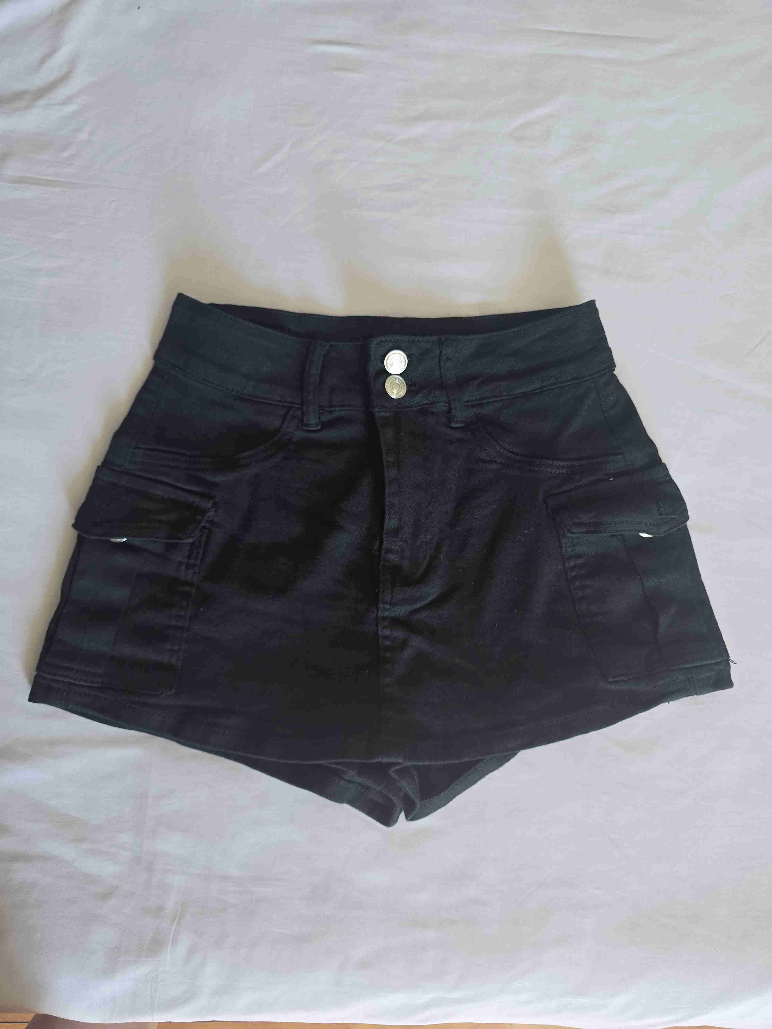 Falda short negro de mujer
