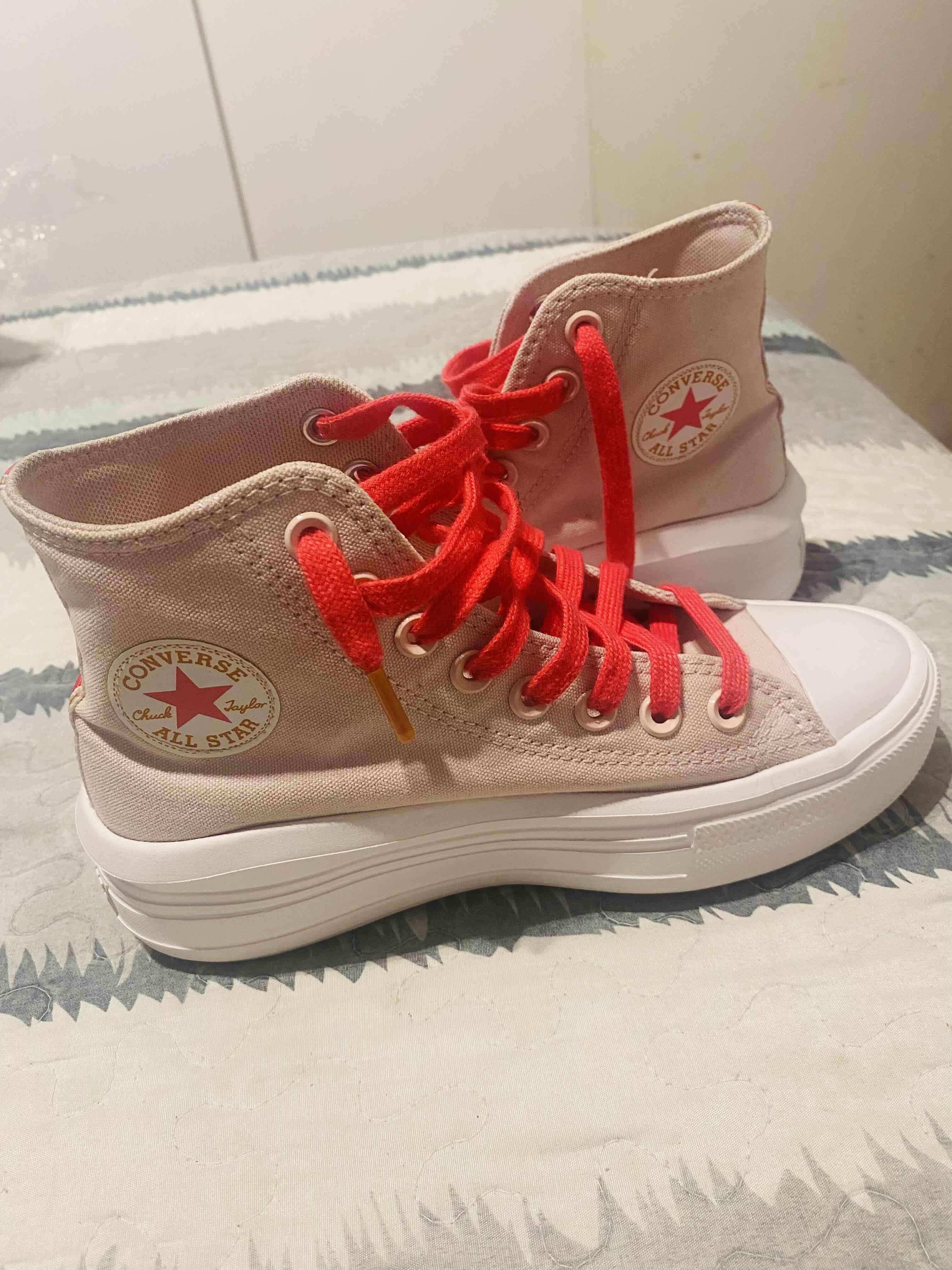 Zapatillas Converse rosas nunero 36.5 (23cm)