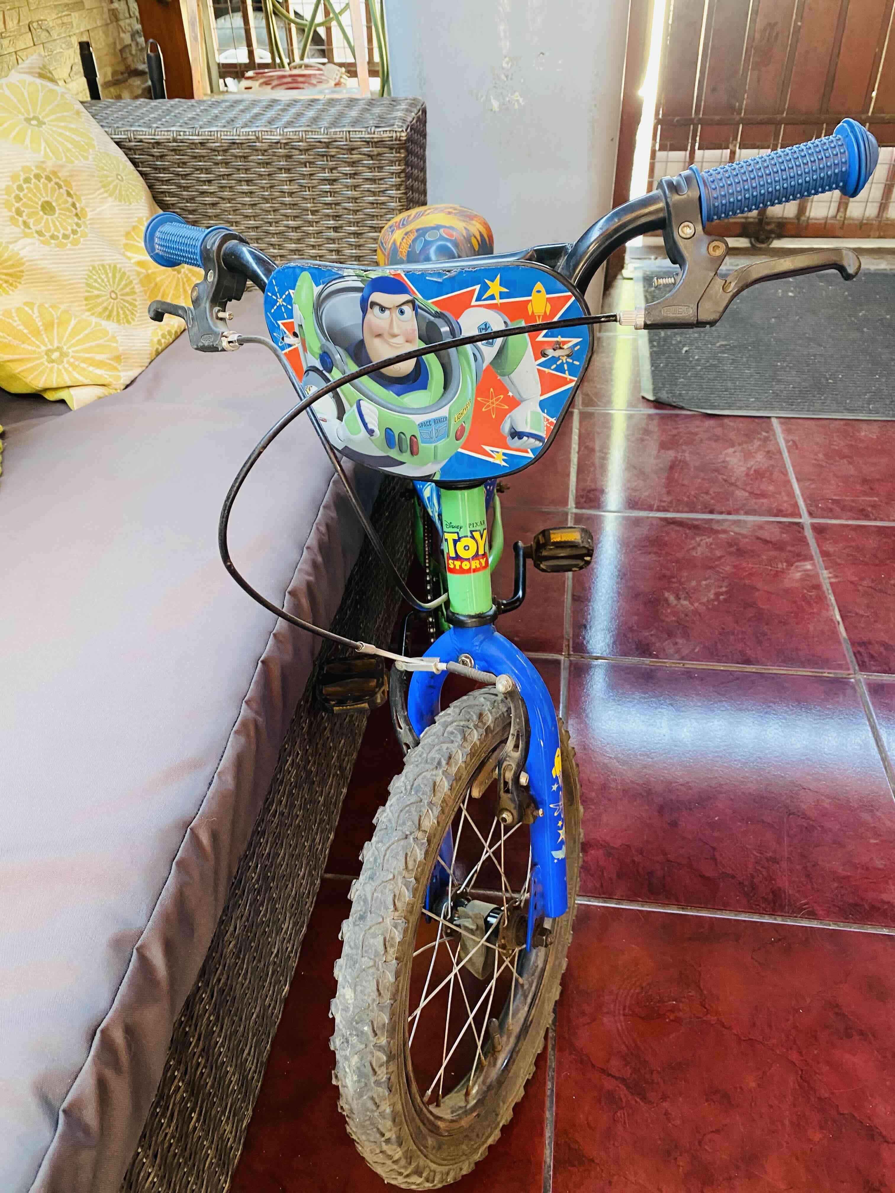 Bicicleta infantil Buzz Lightyear Aro 16