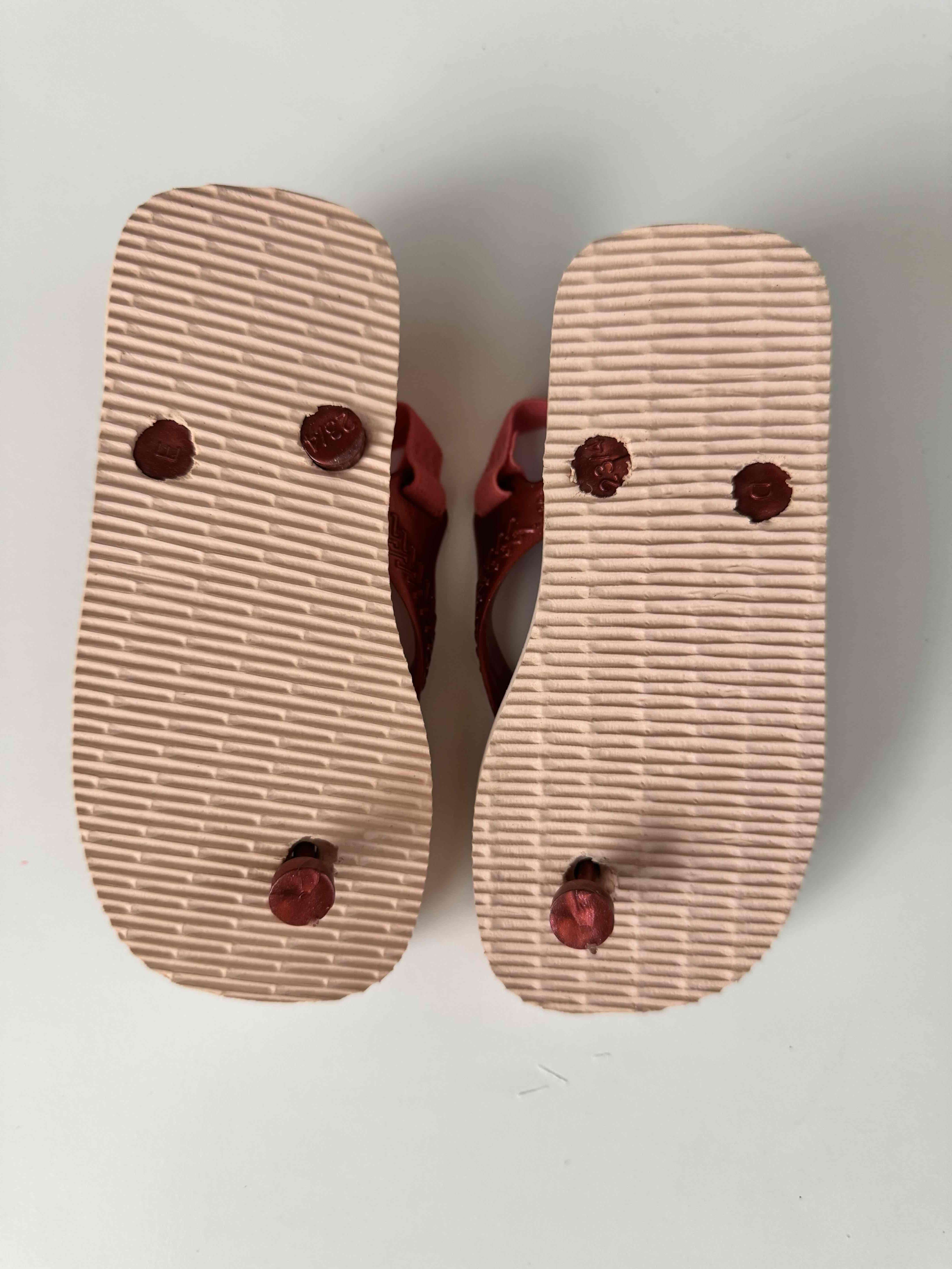 Sandalias Havaianas rosadas para Niña - miniatura 2