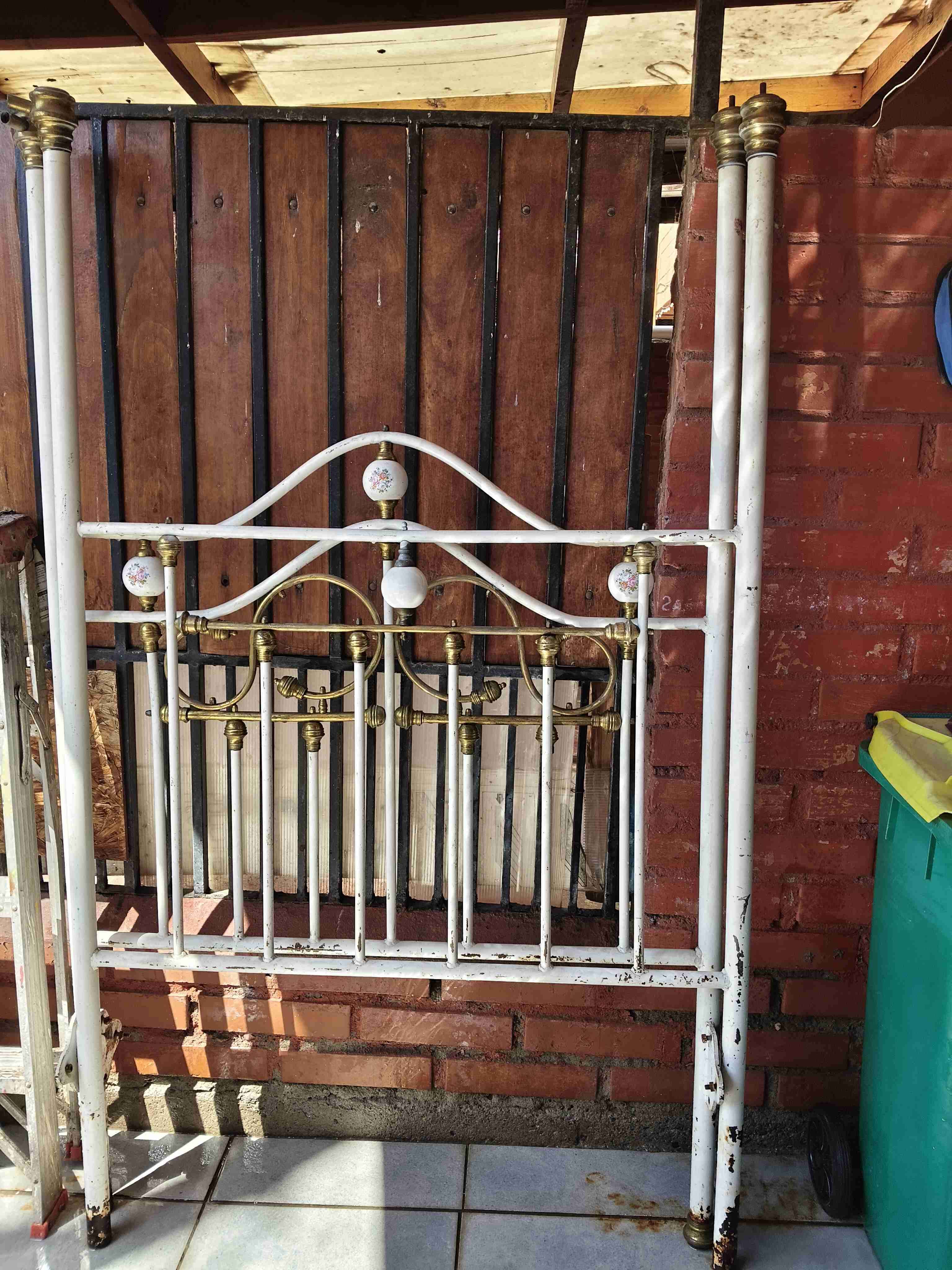 Cama con dosel de dierro - miniatura 2