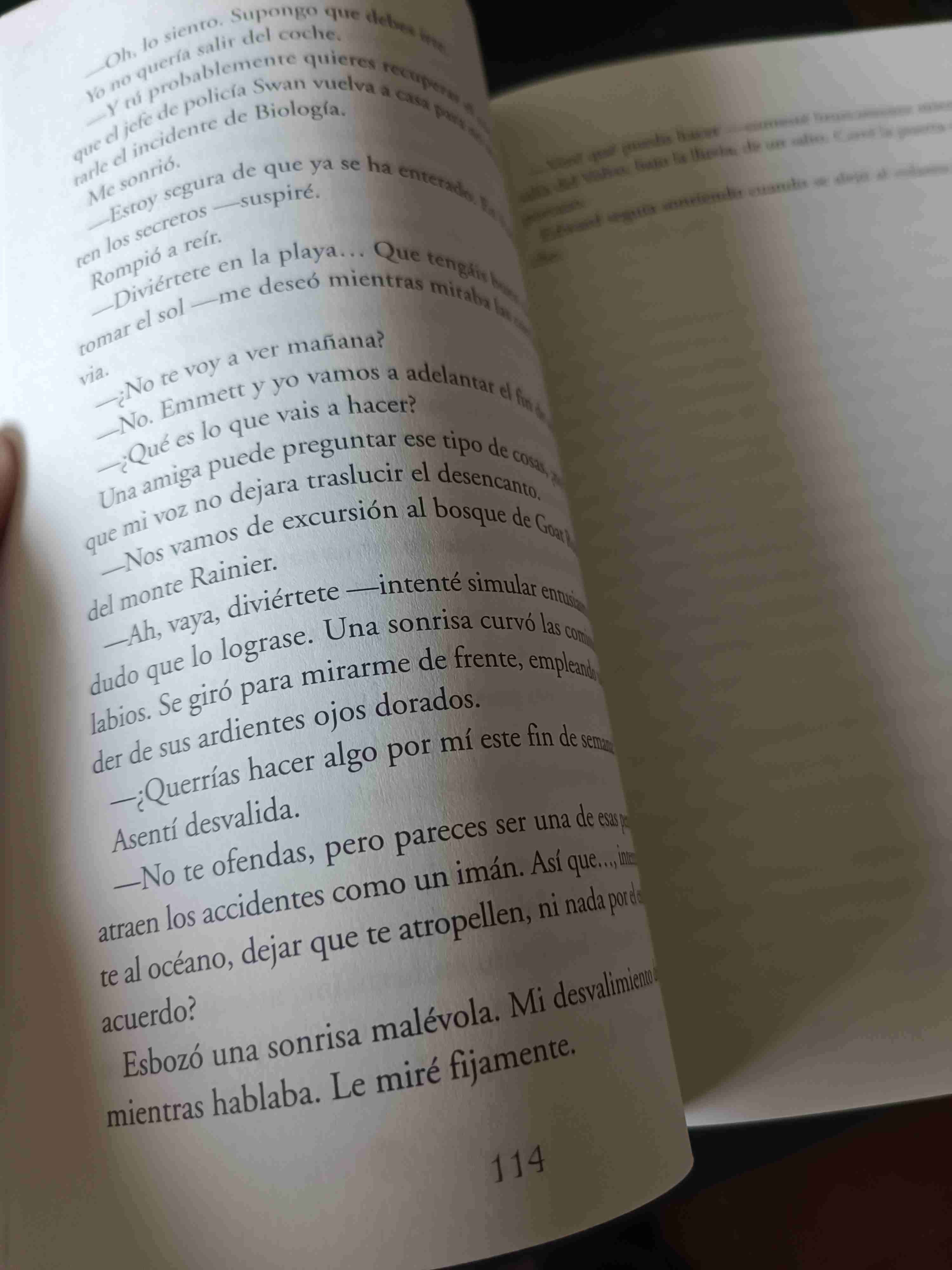 Libro 'Crepúsculo' de Stephenie Meyer - miniatura 2