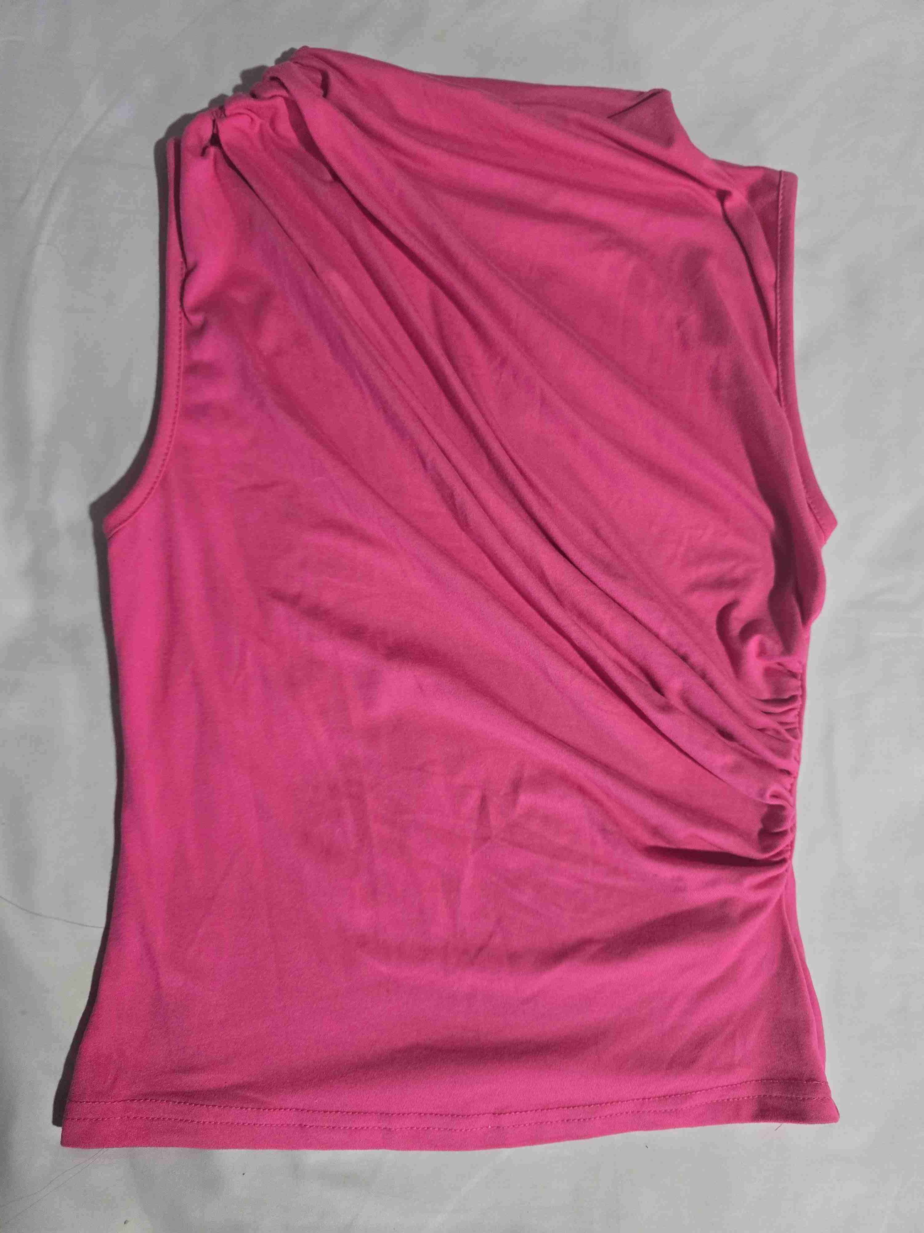 Polera sin mangas fucsia