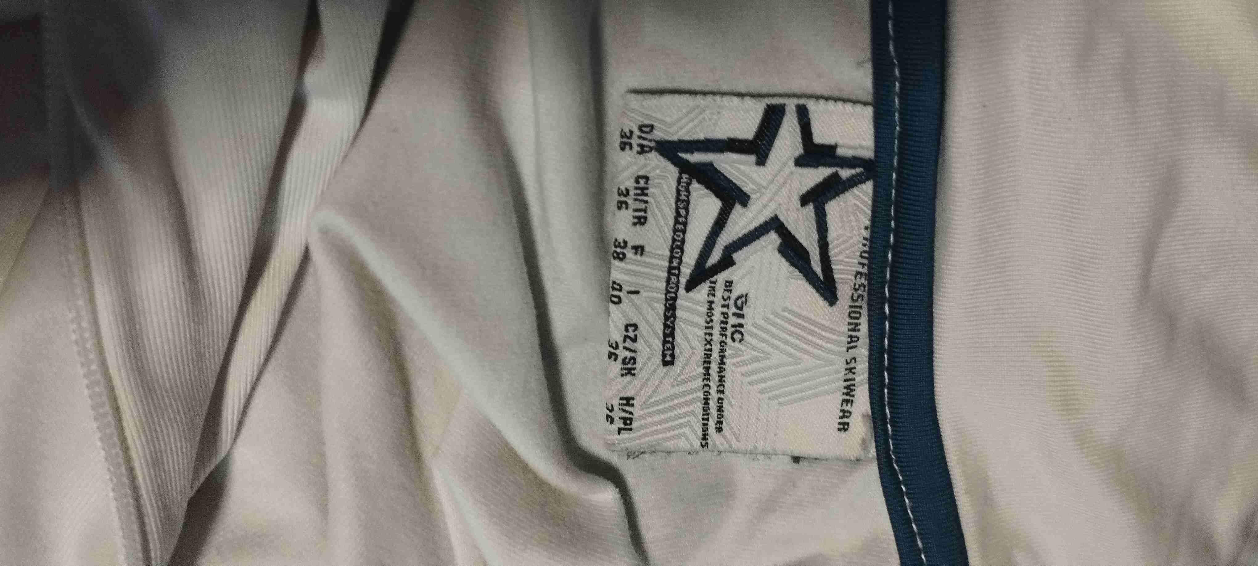 Polera blanca manga larga - miniatura 3