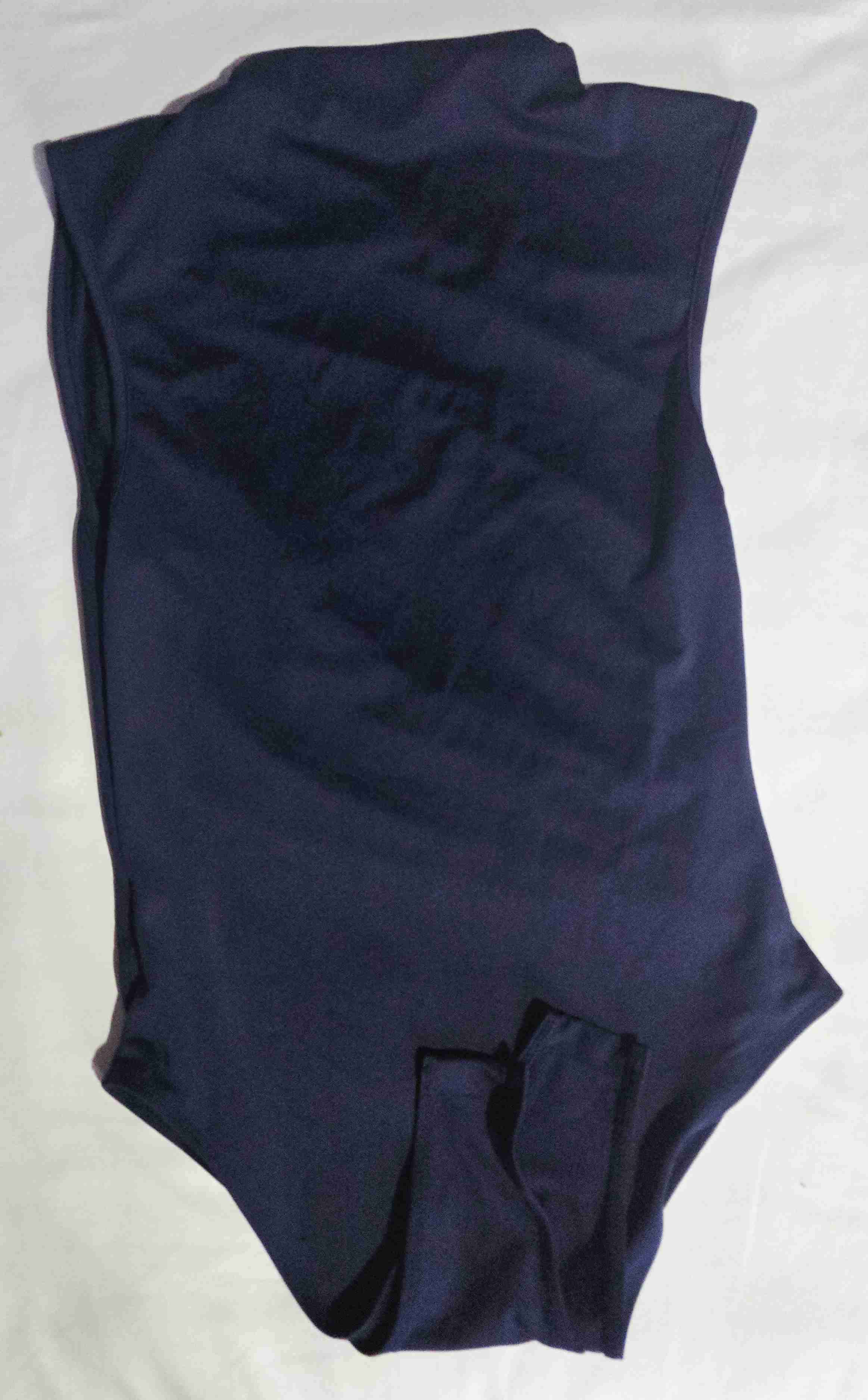 Body azul oscuro