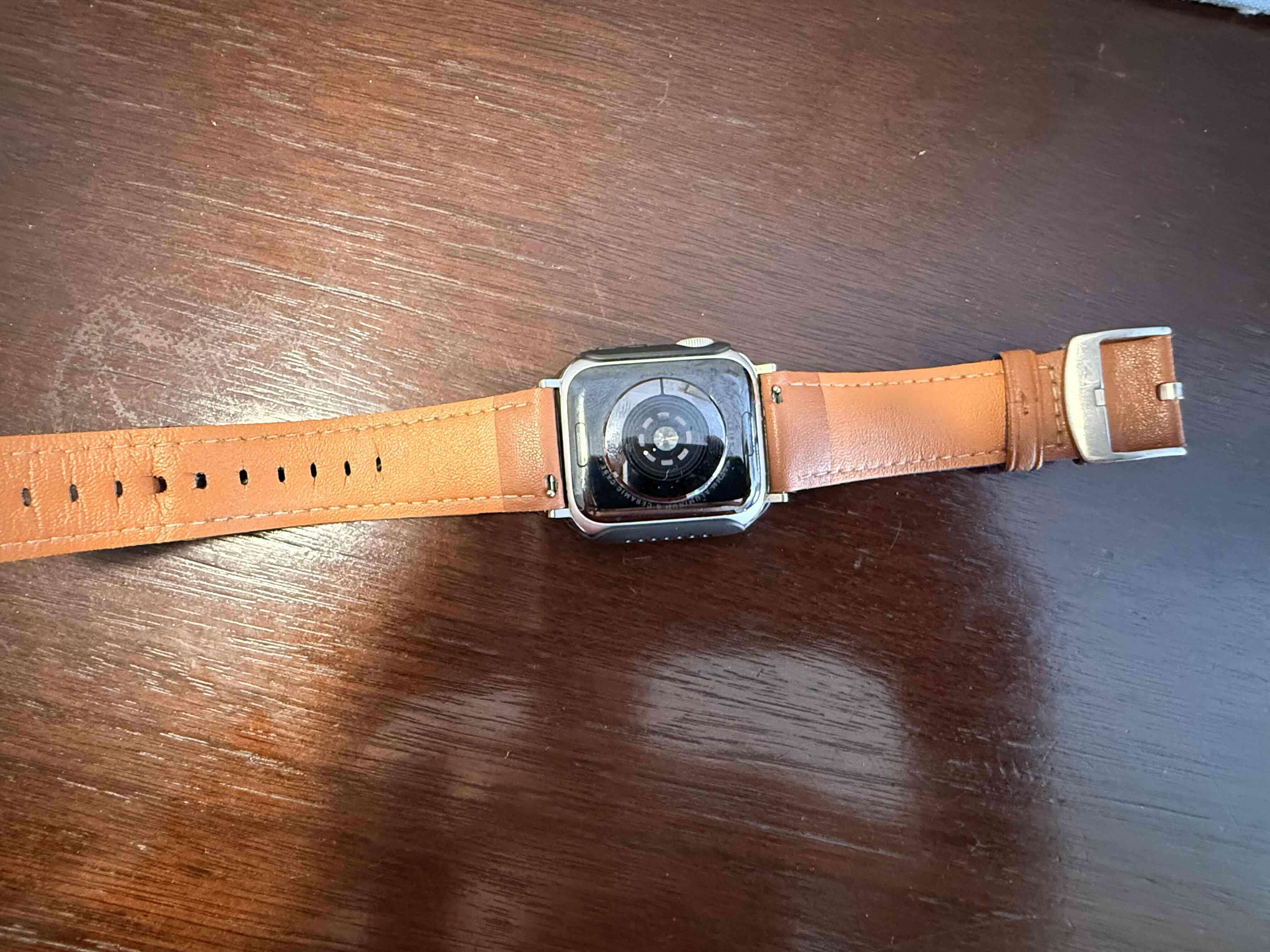 Apple Watch serie 4  con correa adicional - miniatura 2