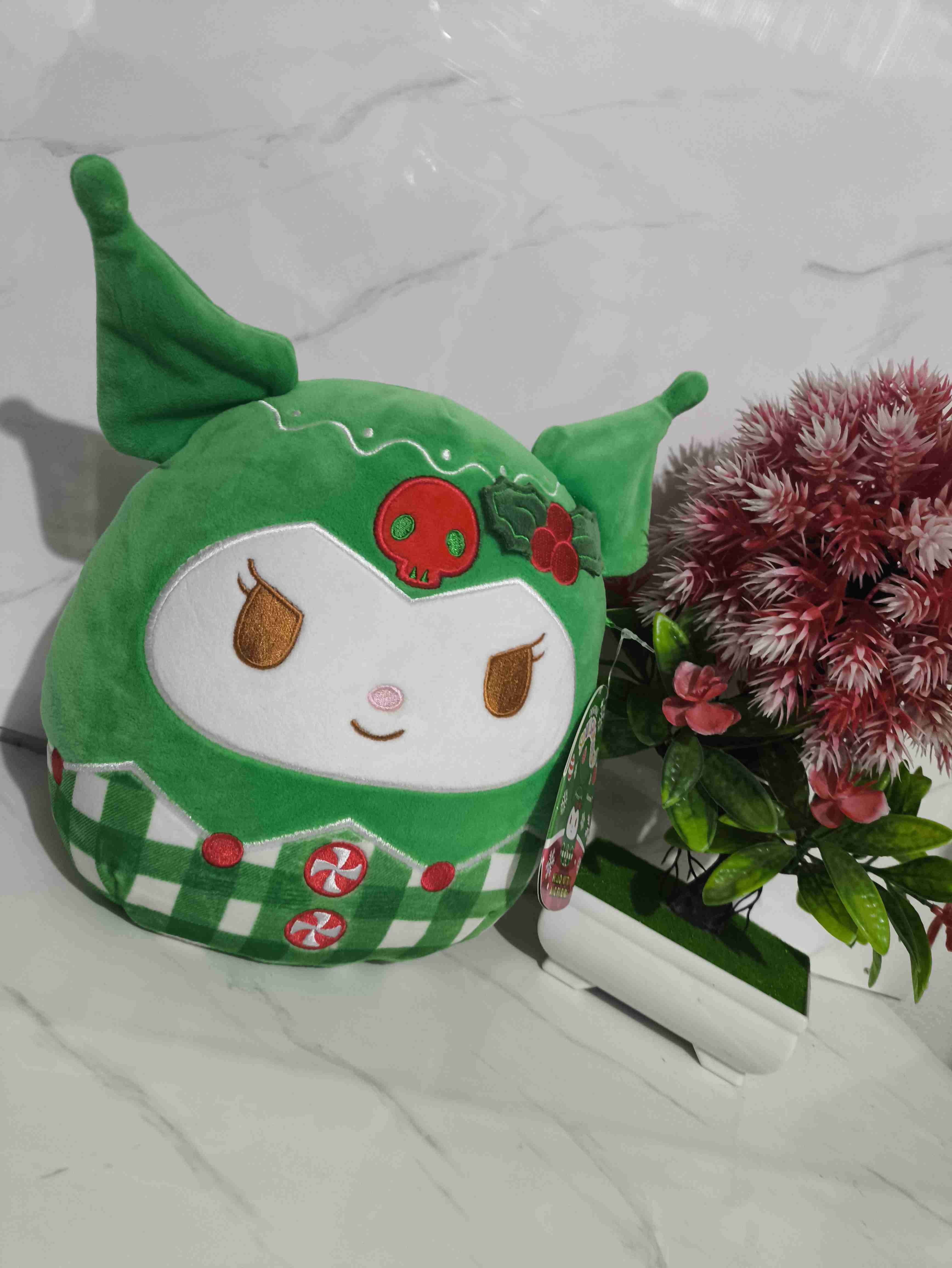Peluche verde navideño kawaii Kuromi Squishmall - miniatura 4