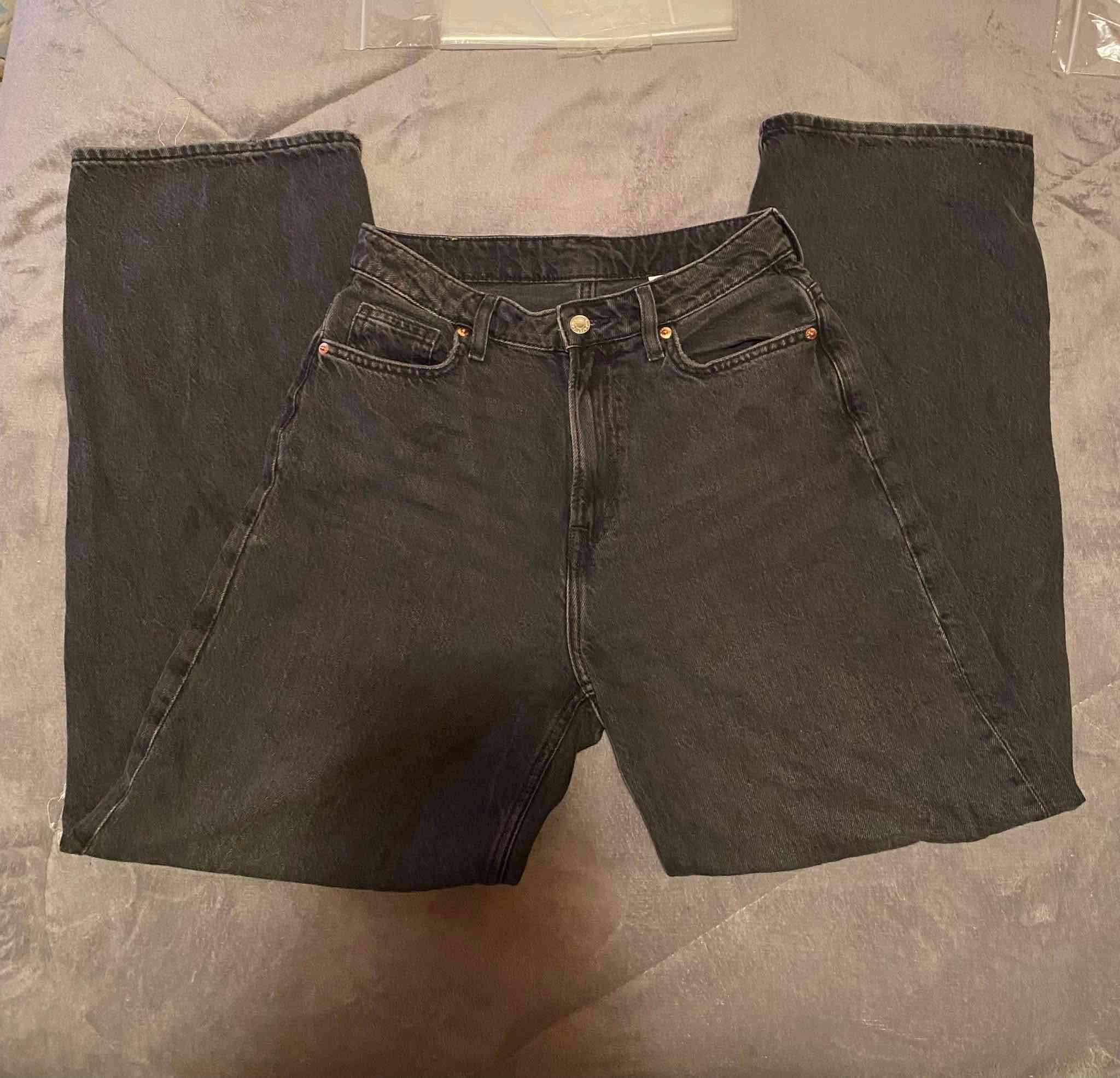 Ropa de mujer en buen estado - miniatura 2