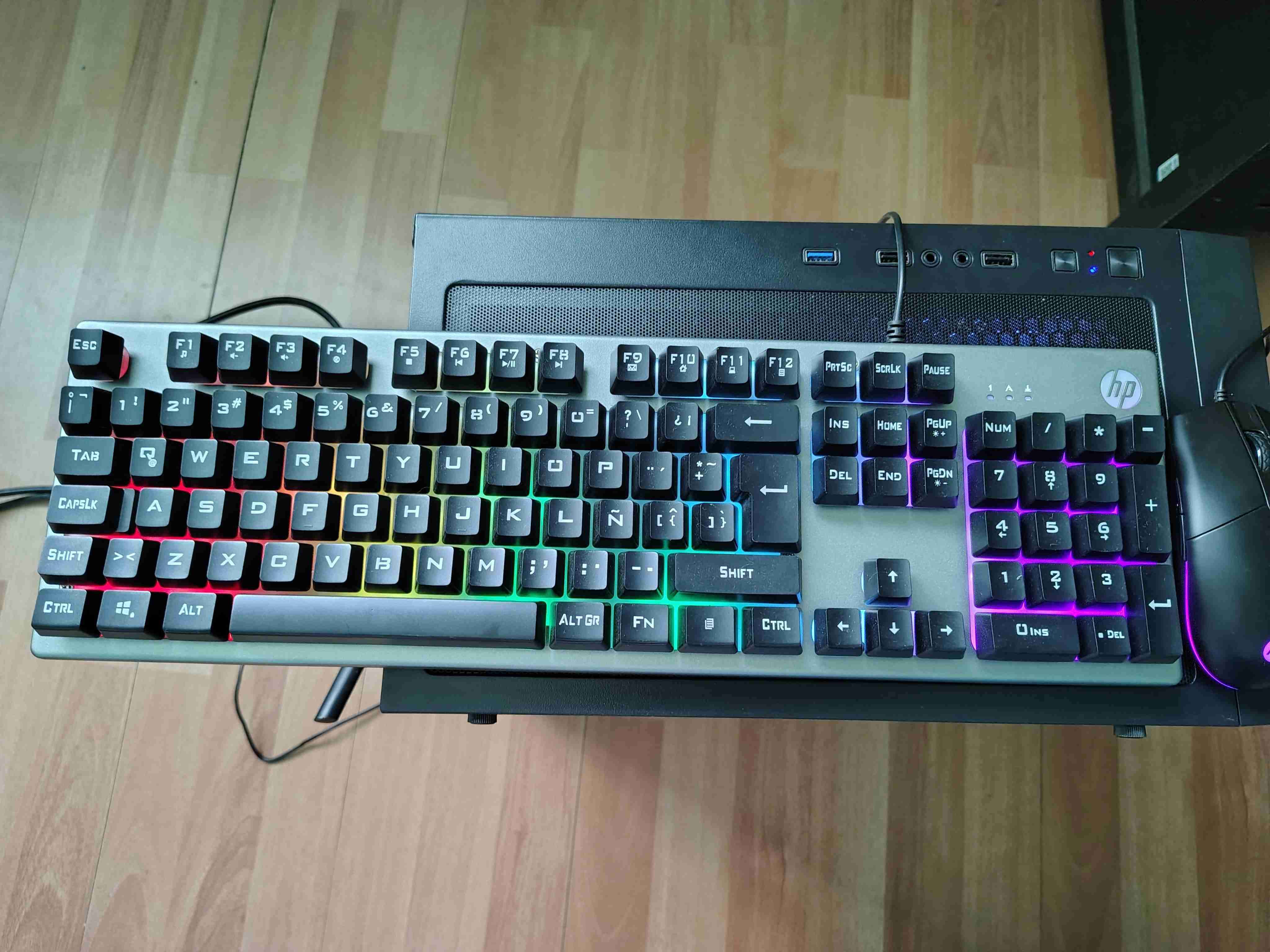 Teclado y mouse HP con cable Km300f Rgb - miniatura 3