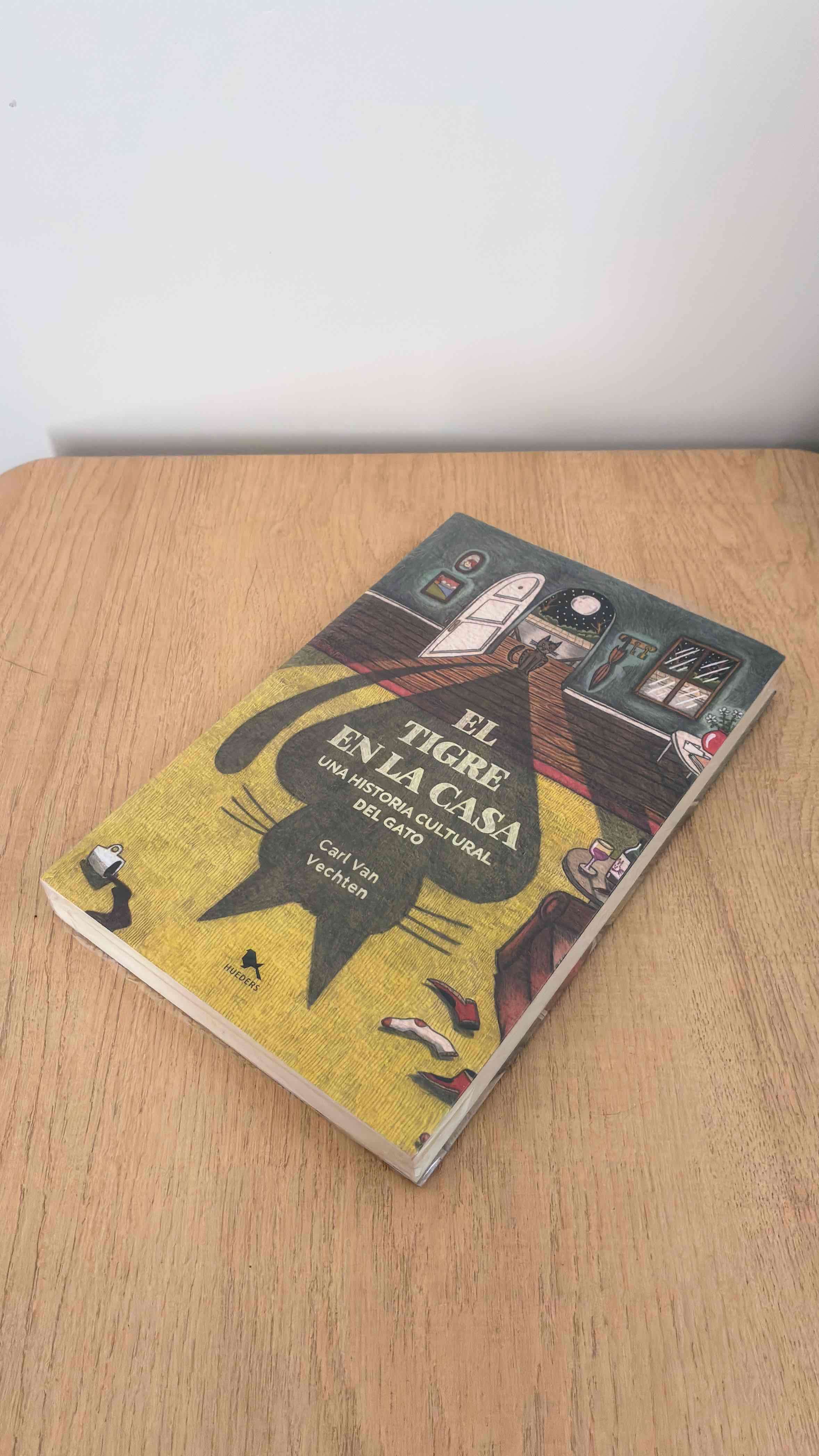 Libro El Tigre en la Casa sellado - miniatura 3