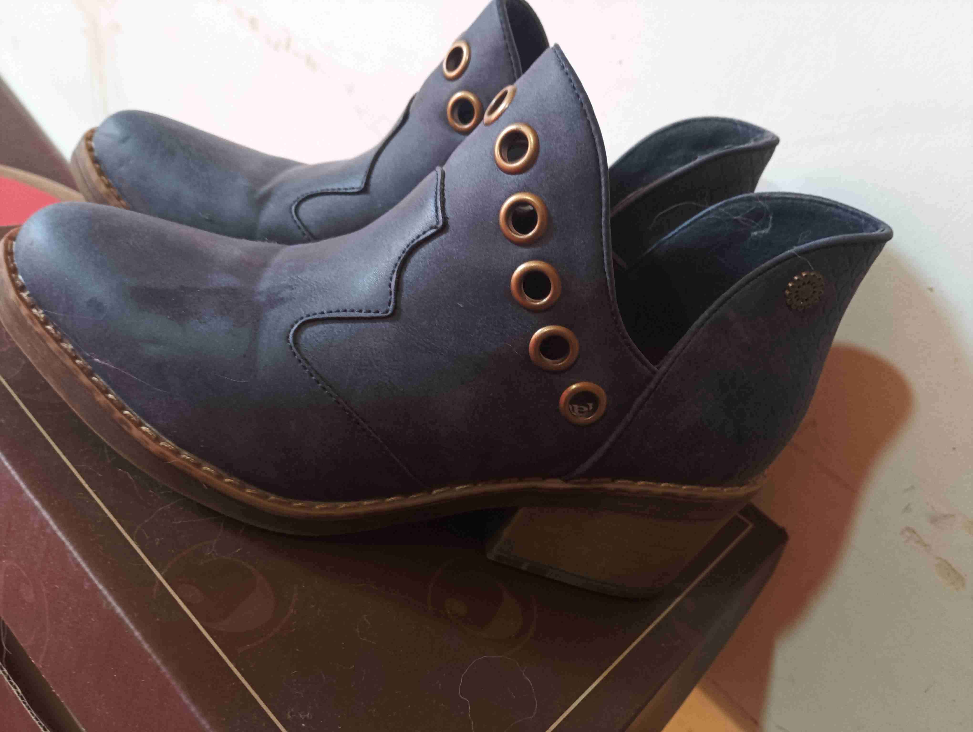 Botines azul piedra chalada talla 38