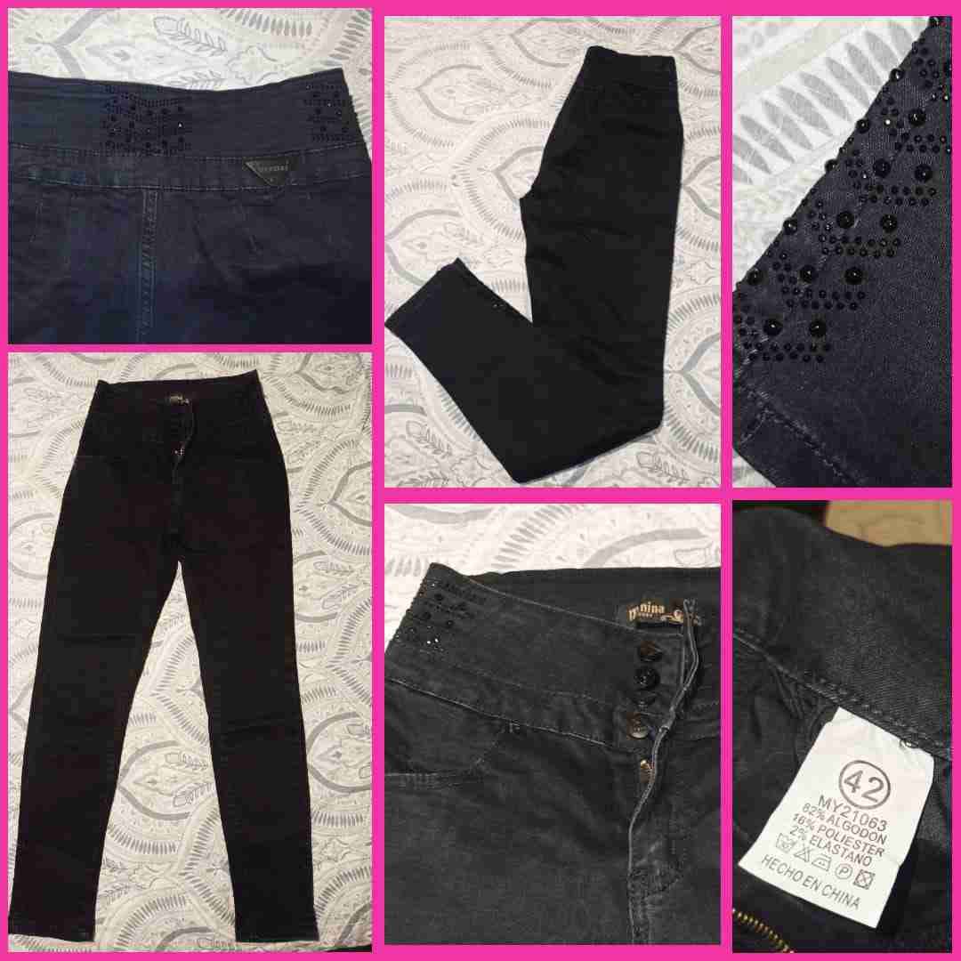 Jeans Menina negros con aplicaciones