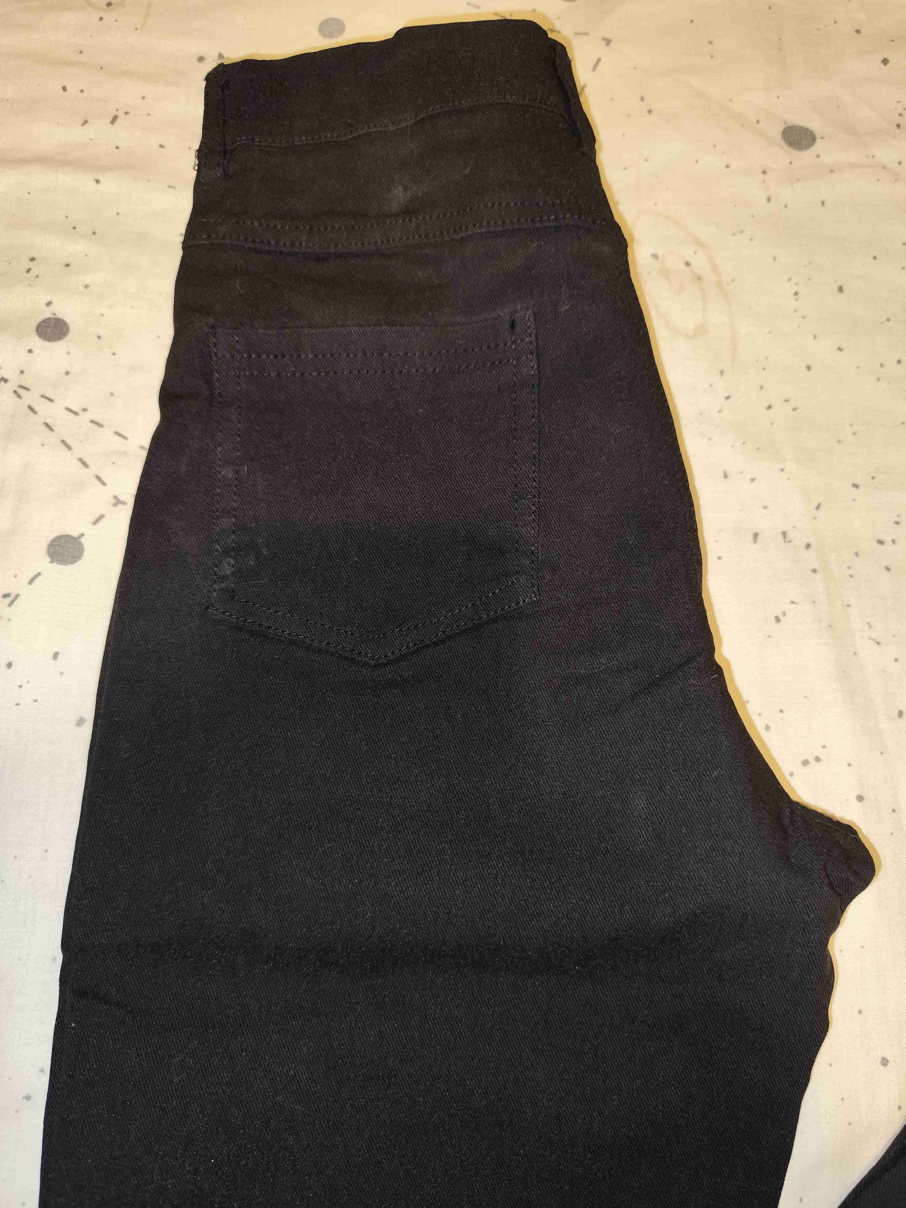 Jeans negros ajuste perfecto - miniatura 2