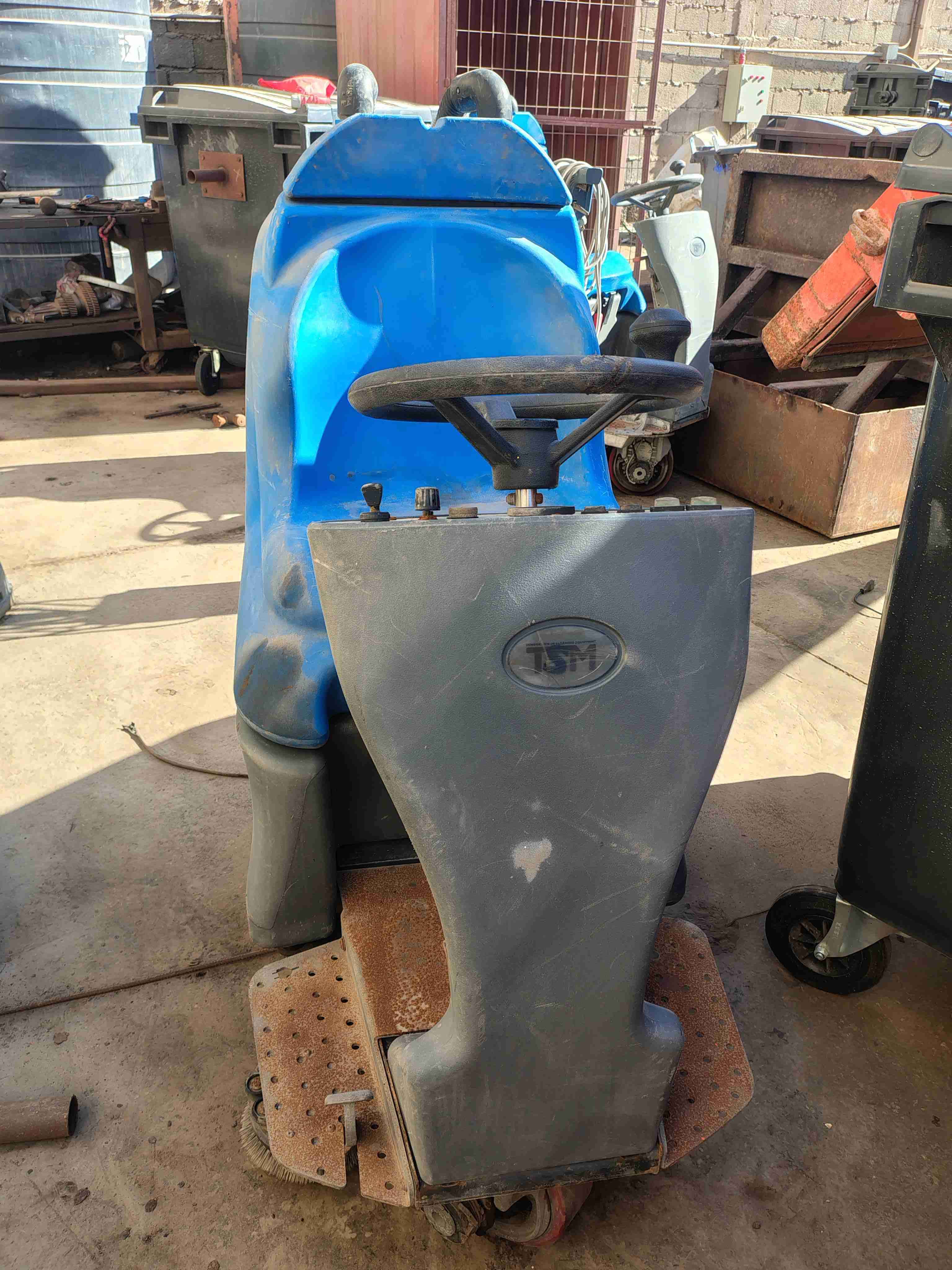 Máquina fregadora tipo conductor - miniatura 6