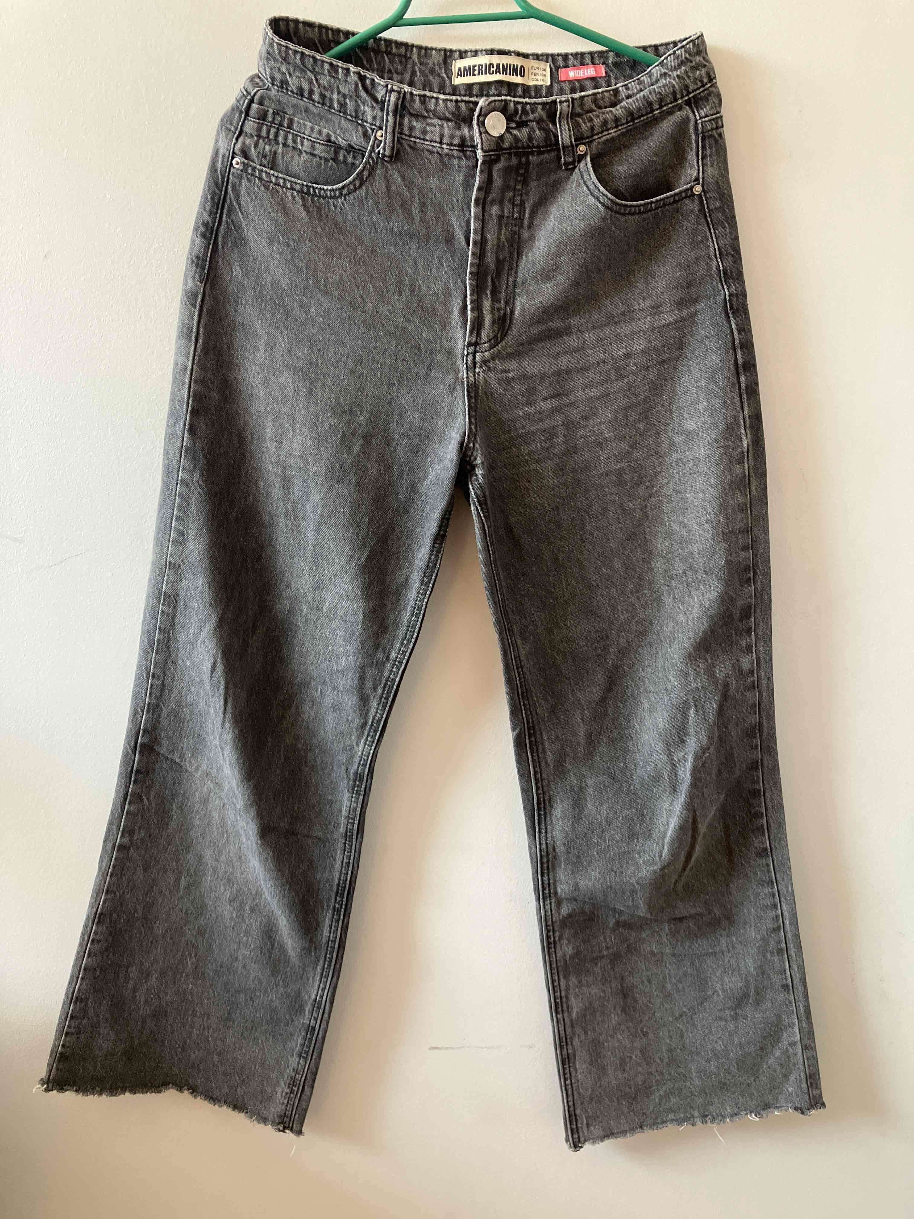 Jeans grises de corte recto