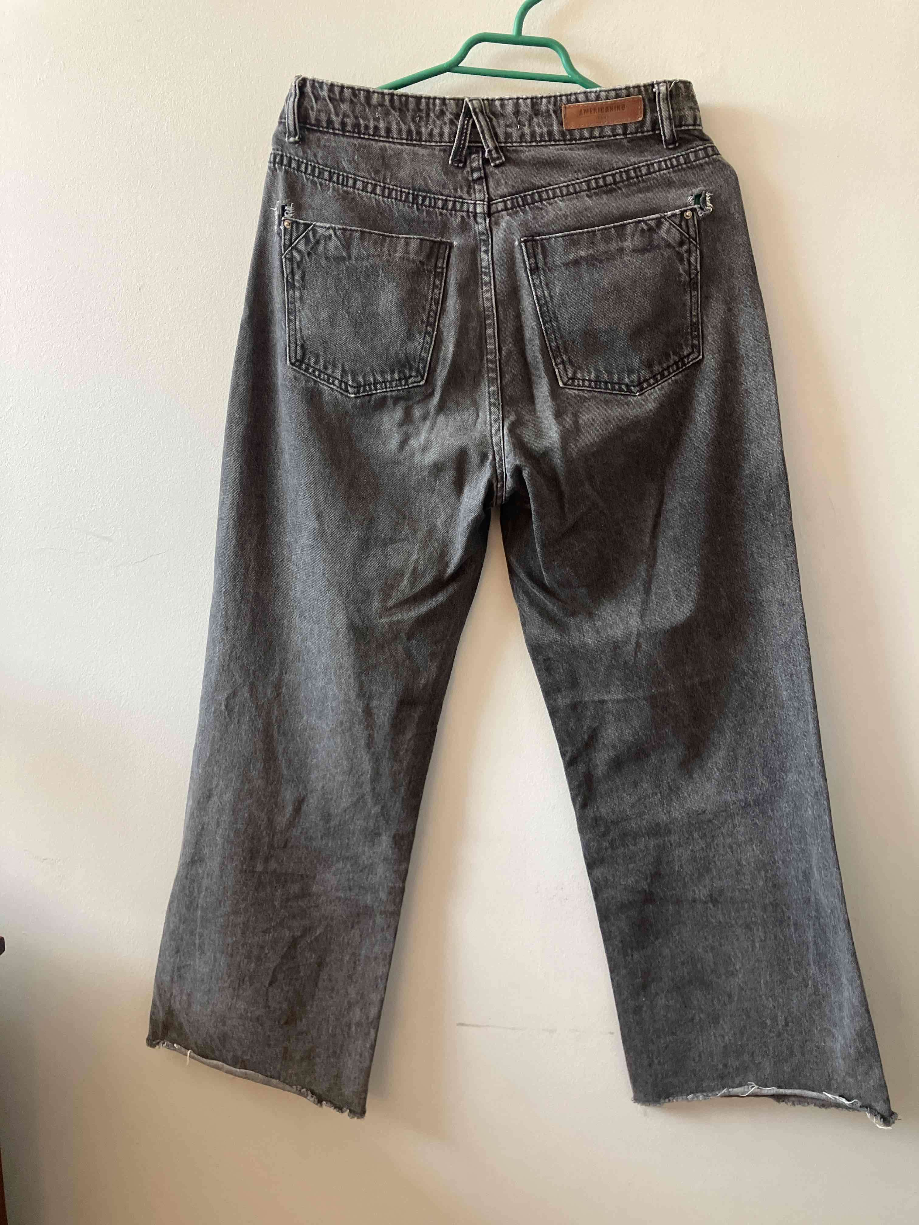 Jeans grises de corte recto - miniatura 3