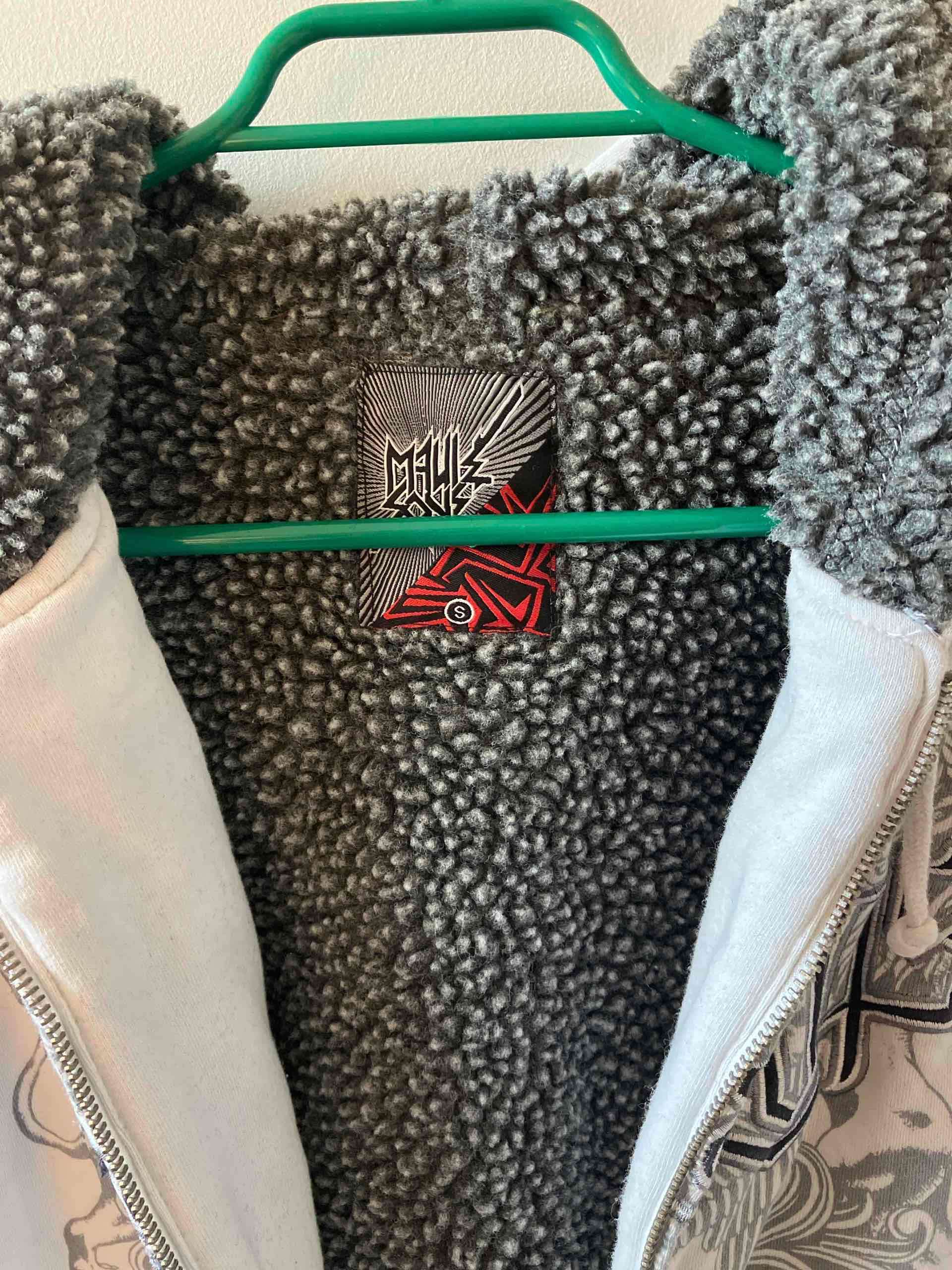 Polerón Maui, blanco con diseño gráfico - miniatura 2