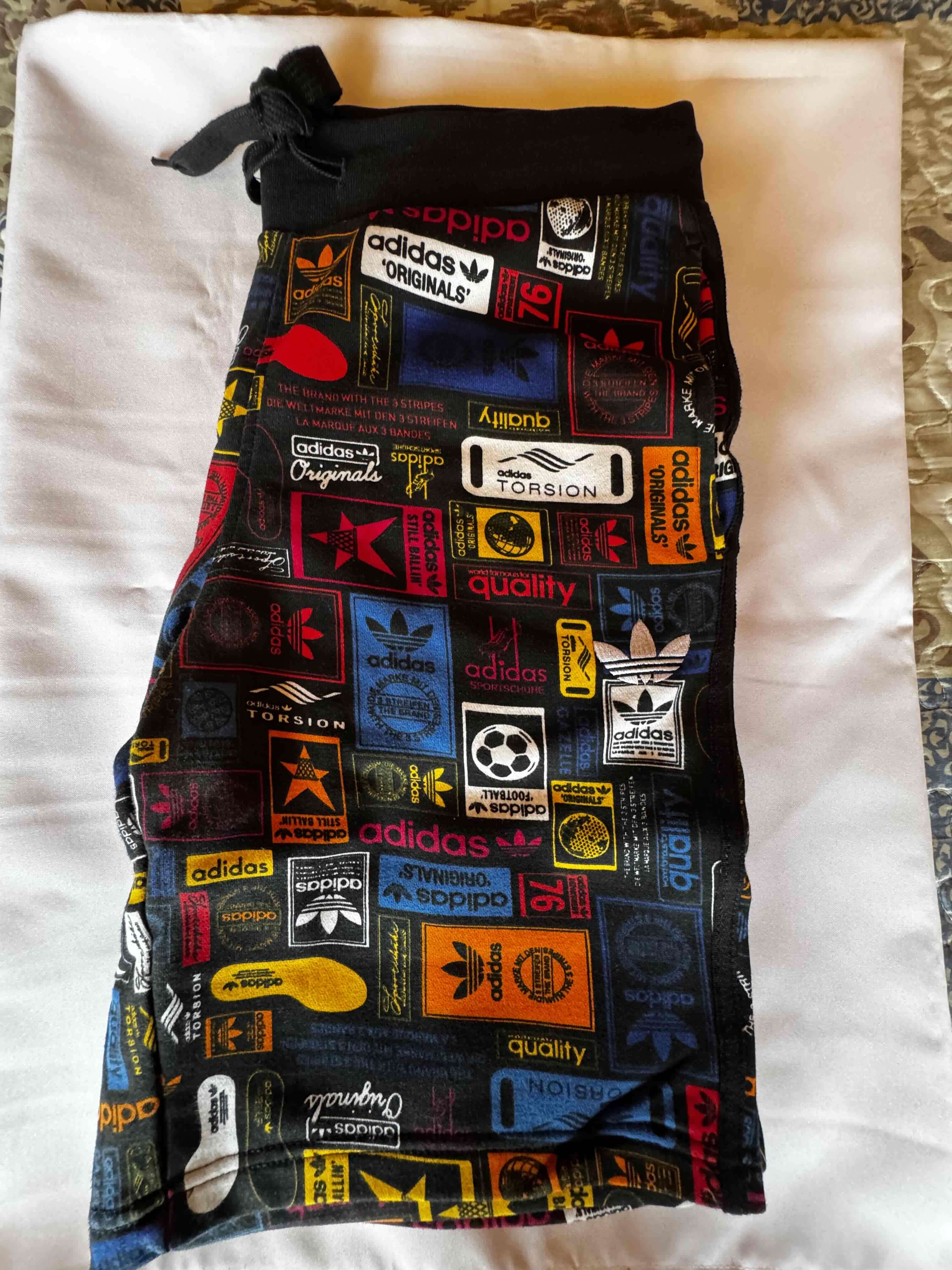 Shorts estampados Adidas coloridos - miniatura 4