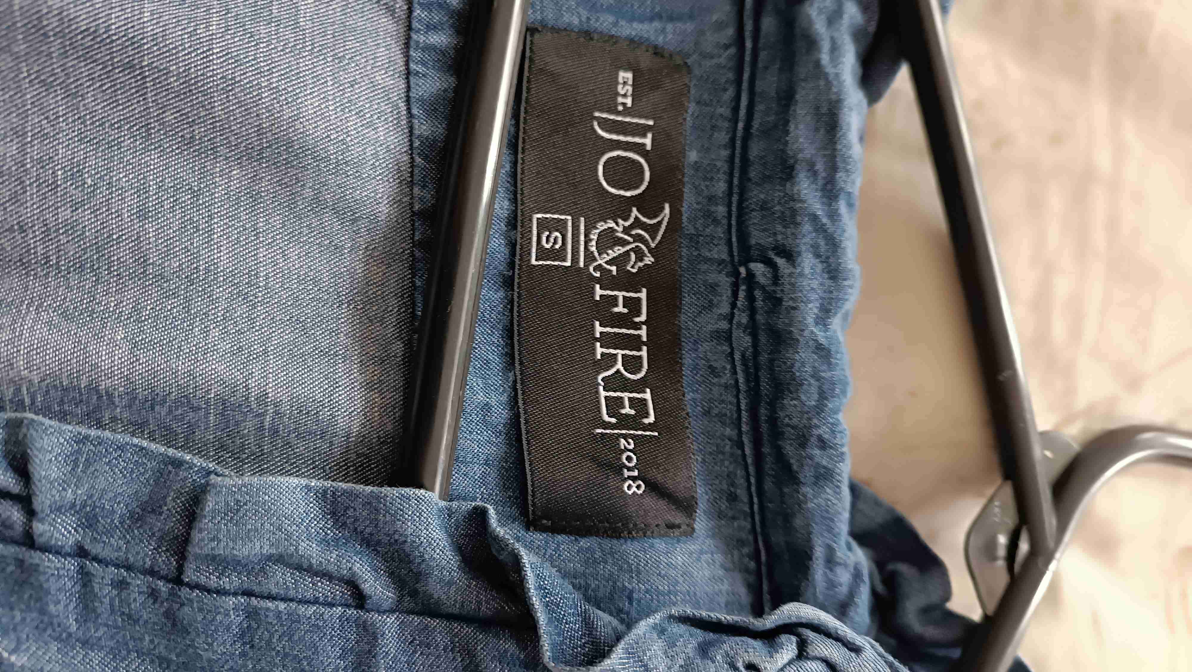 Blusa de mezclilla azul. - miniatura 2