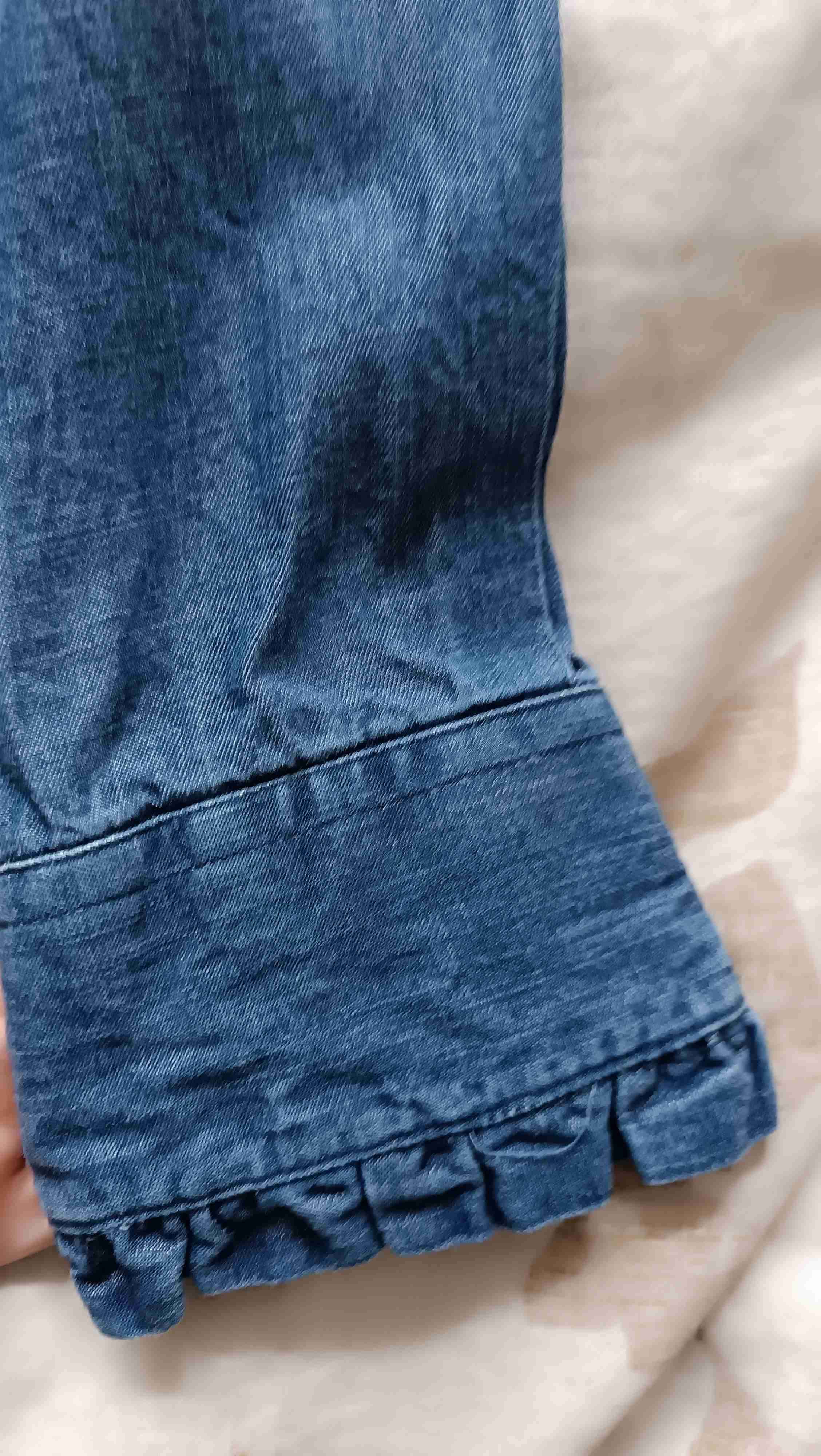 Blusa de mezclilla azul. - miniatura 4