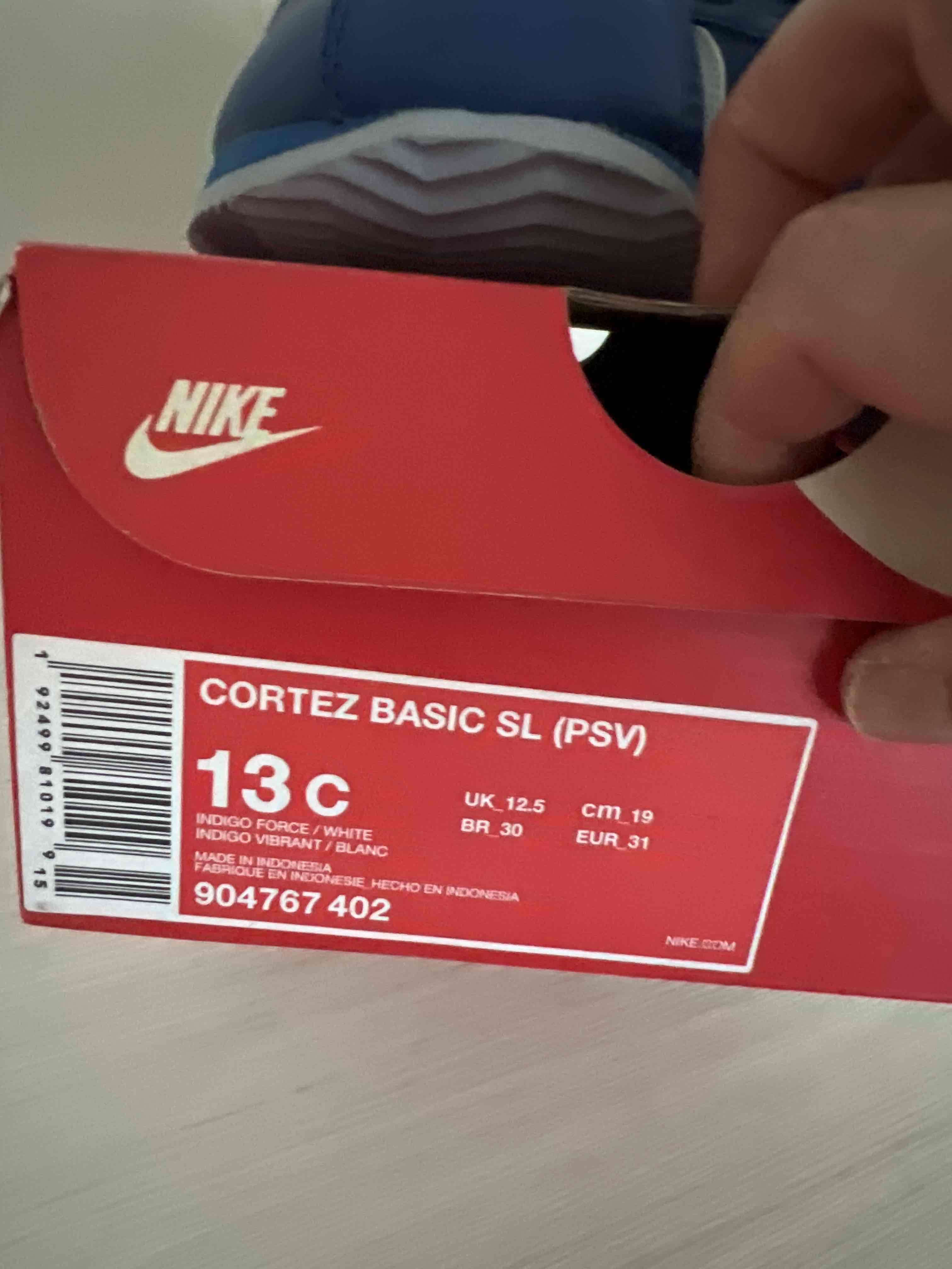 Nuevas!, Zapatillas azules con cierre velcro - miniatura 5