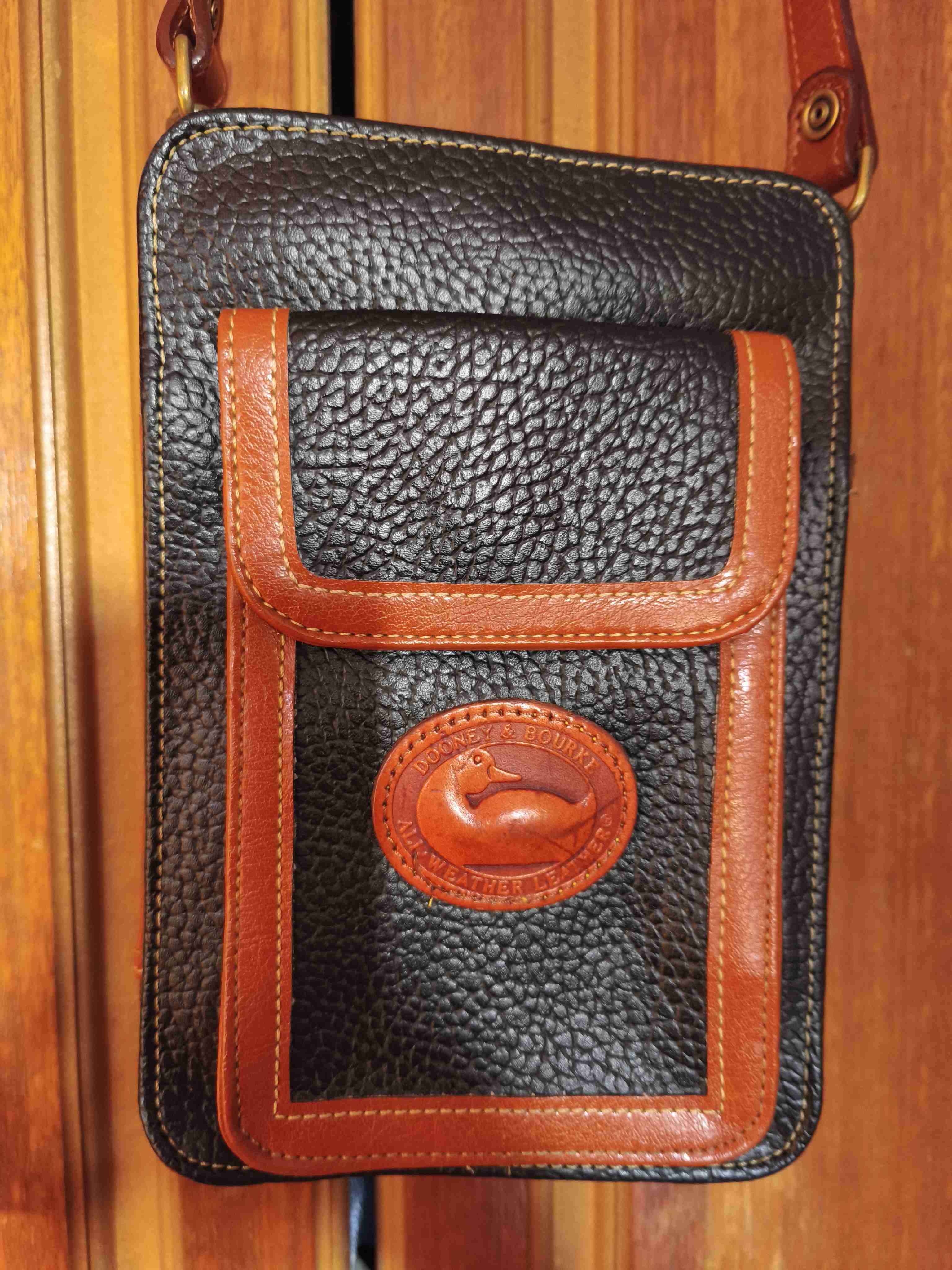 Bolso de cuero negro y café - miniatura 2