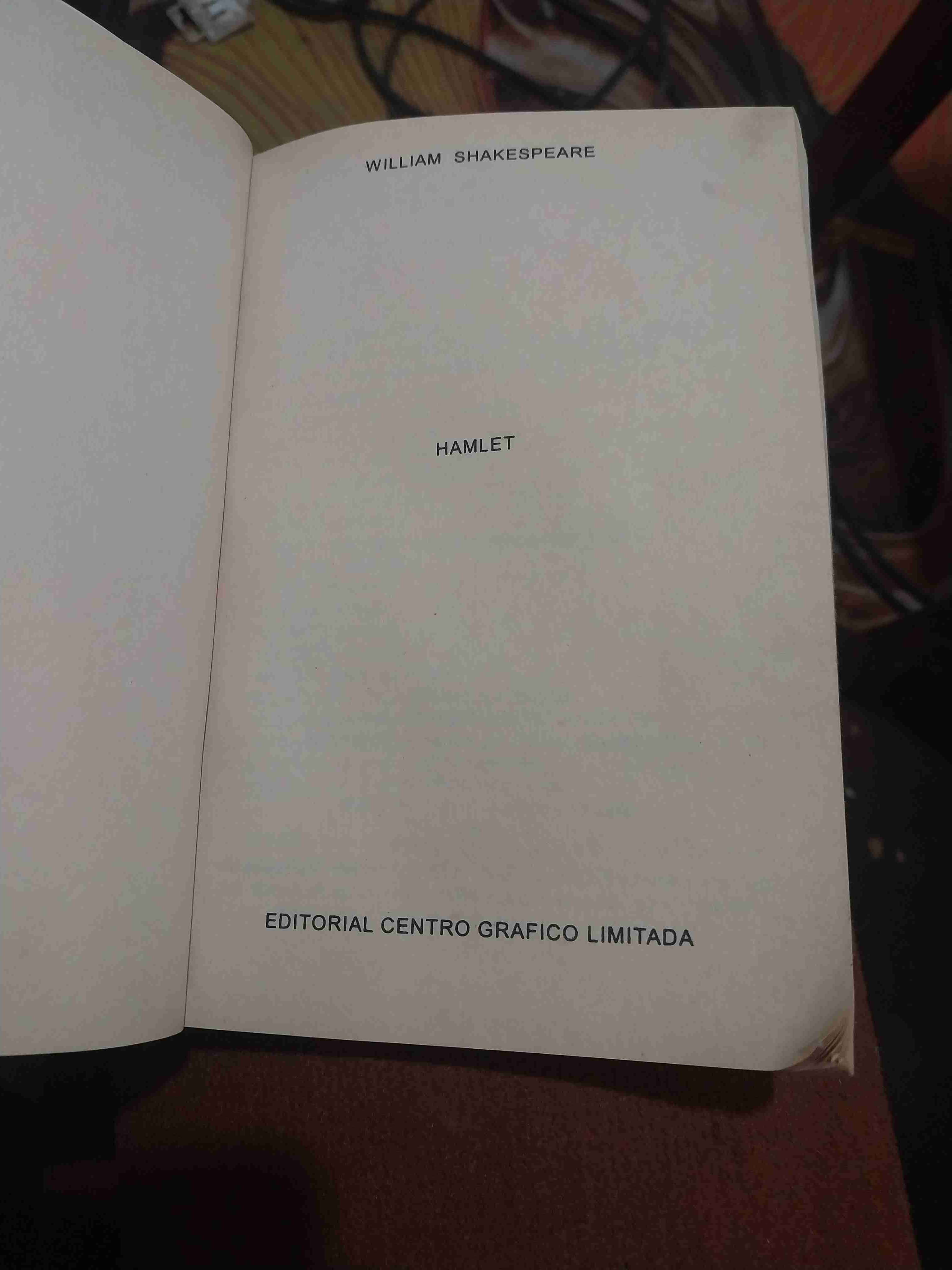 Libro Hamlet de William Shakespeare - miniatura 2